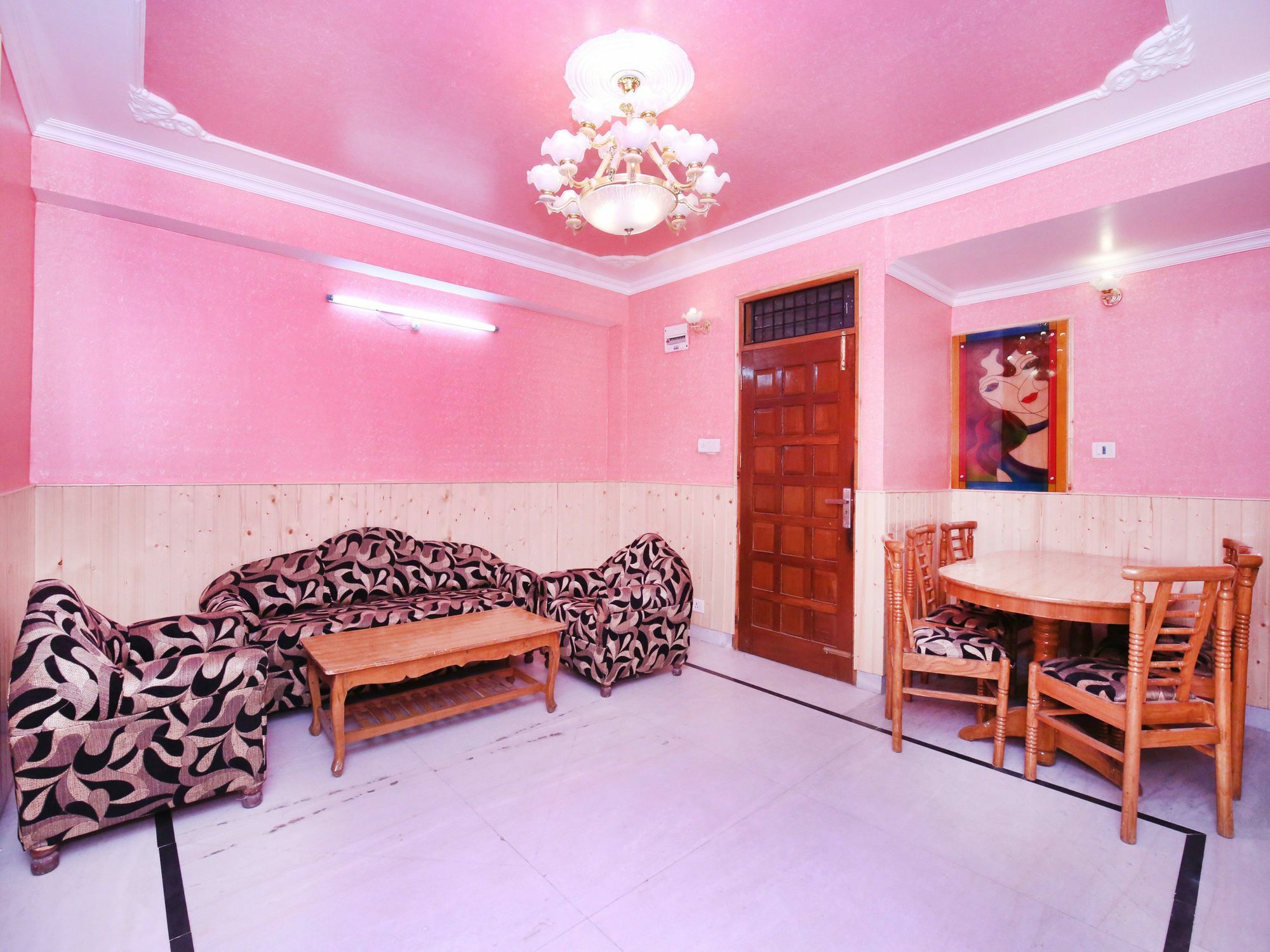 Oyo 13110 Valley View 3bhk Panthaghati Apartment Shimla