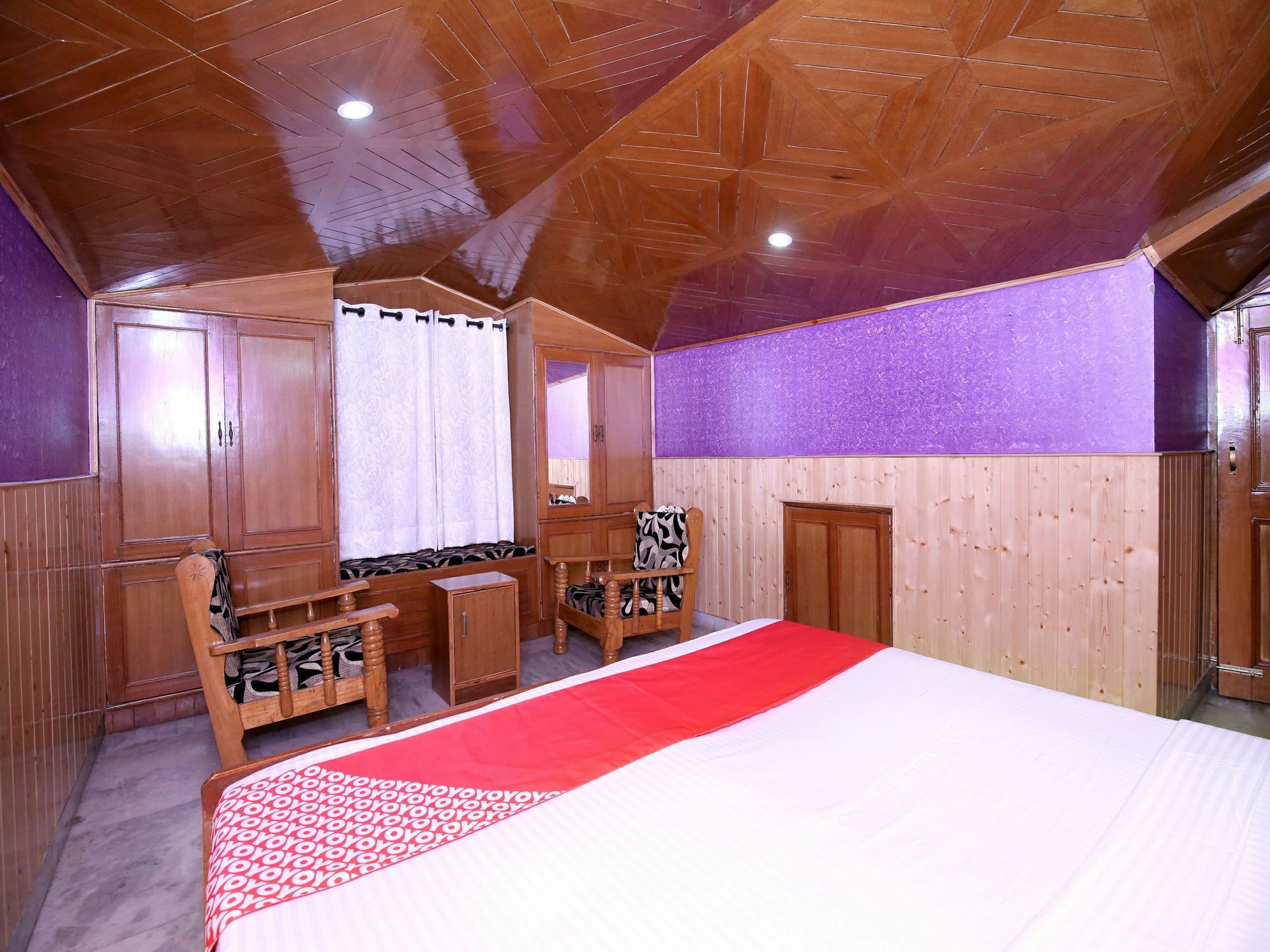 Oyo 13110 Valley View 3bhk Panthaghati *