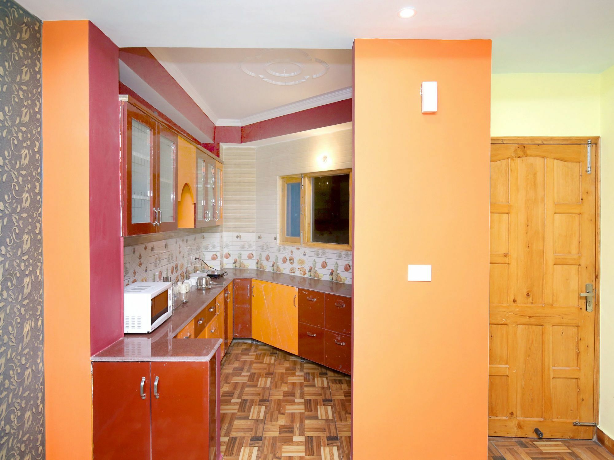 Oyo 13708 2bhk Kamyana *