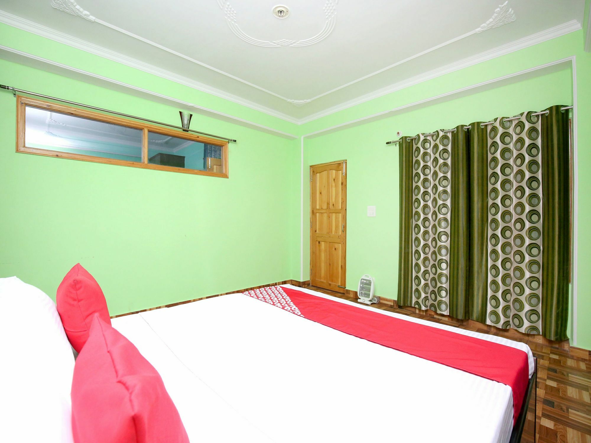 Oyo 13708 2bhk Kamyana Apartment *