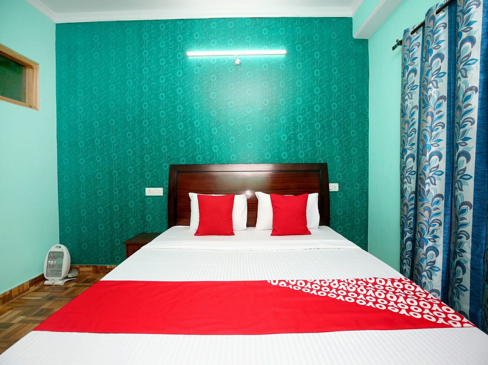 Oyo 13708 2bhk Kamyana Apartment Shimla