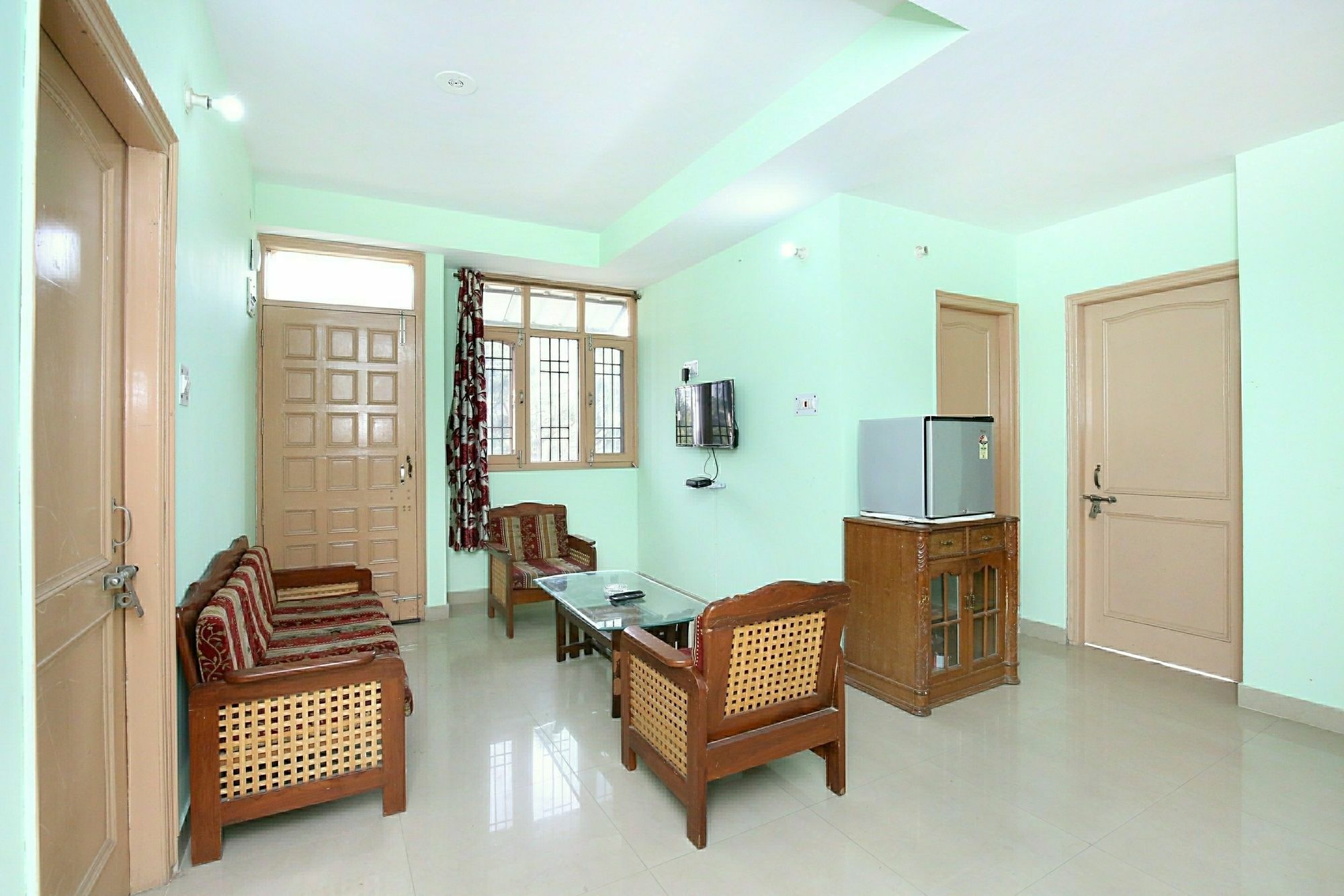 Oyo 10409 Sector 4 New Apartment Shimla
