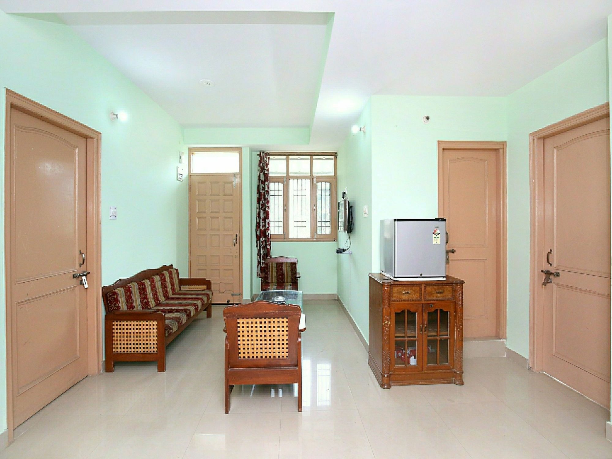 Oyo 10409 Sector 4 New Apartment Shimla