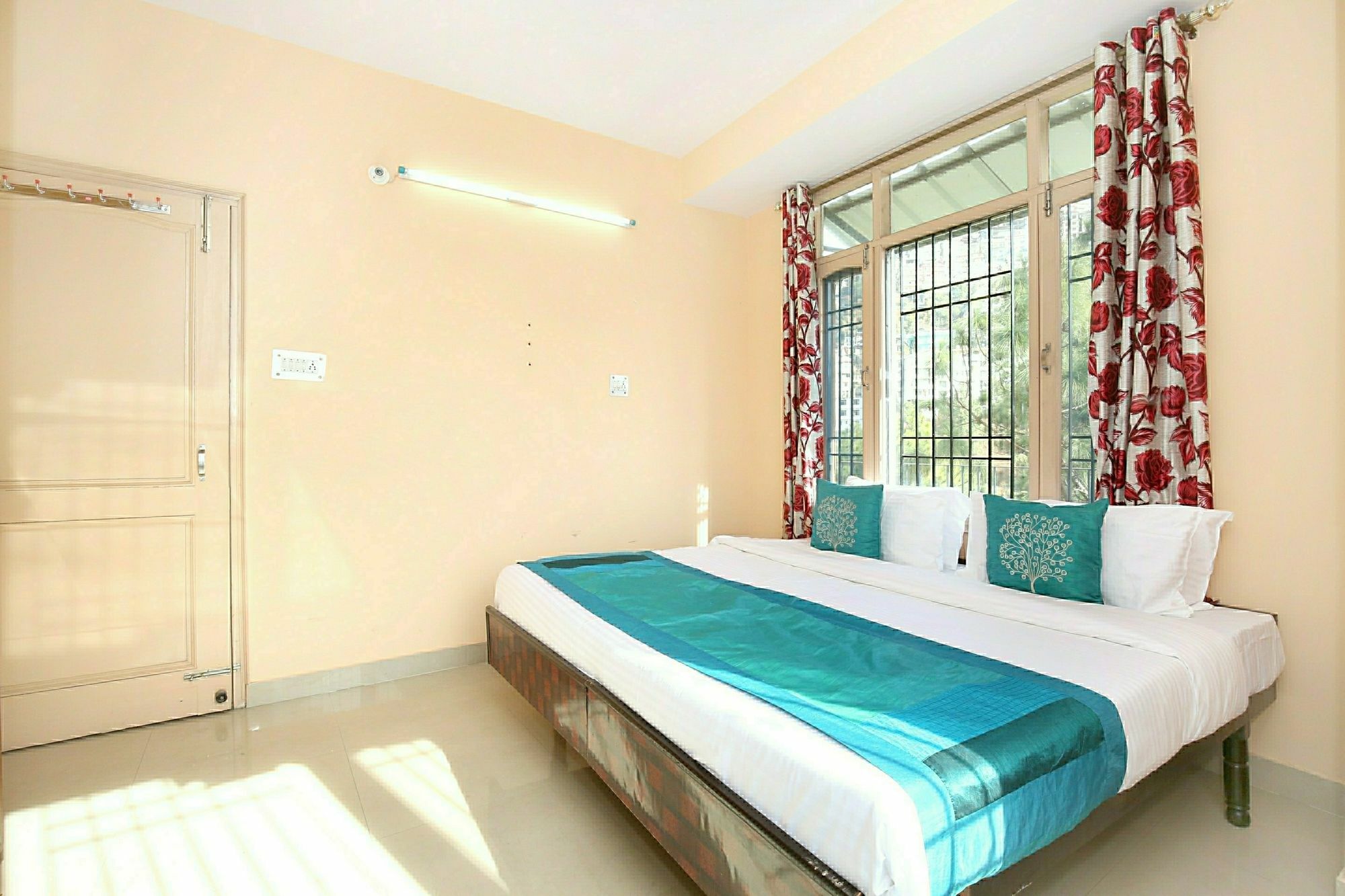 Oyo 10409 Sector 4 New Apartment Shimla