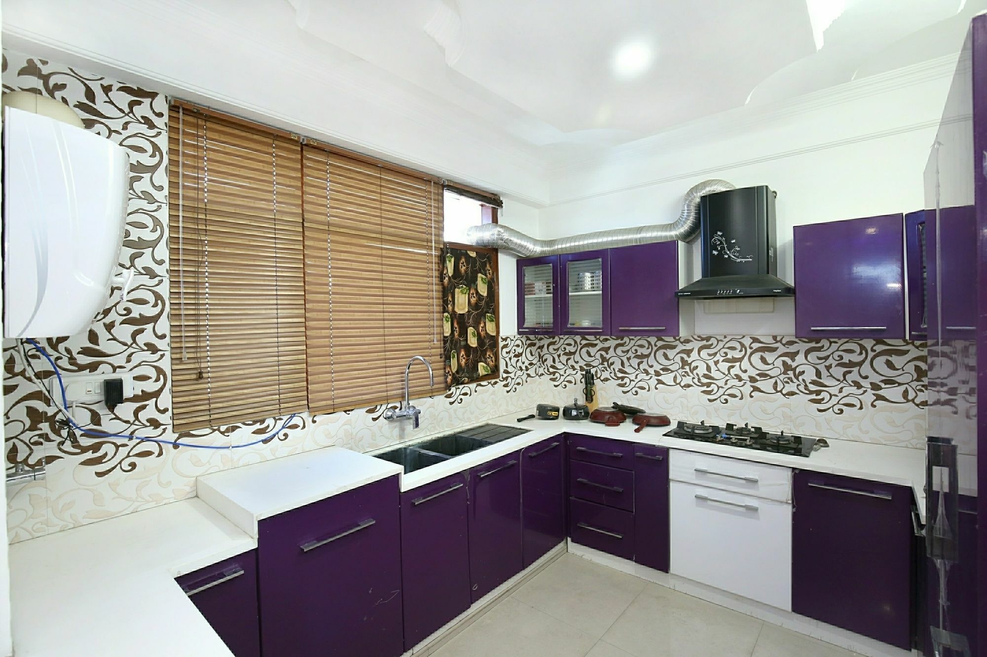 Oyo 10406 Luxury 3bhk New