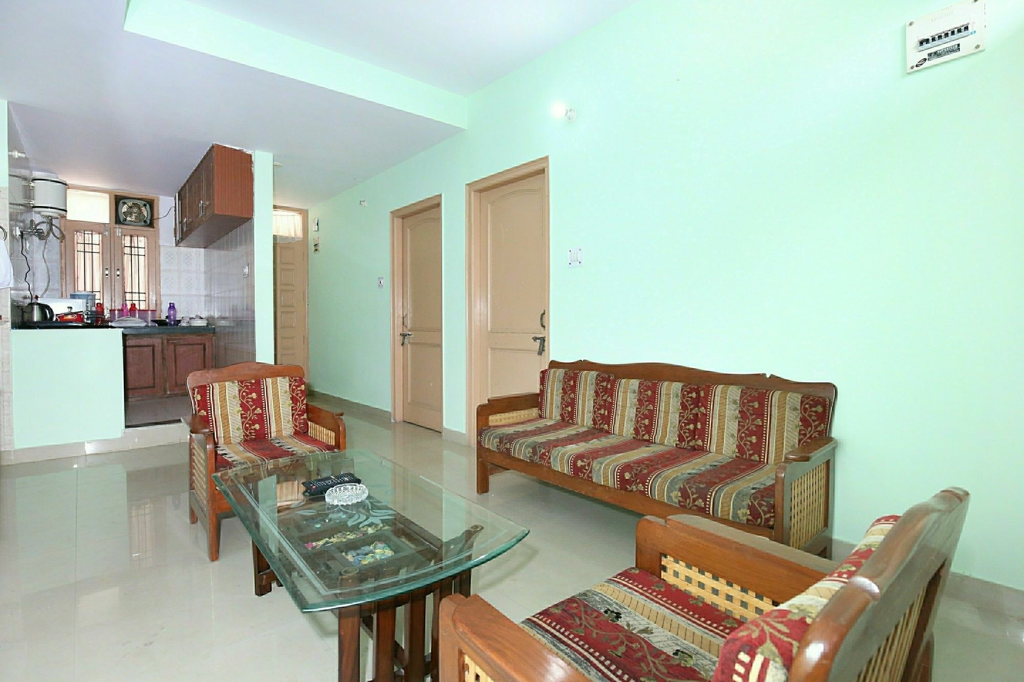 Oyo 10409 Sector 4 New Apartment