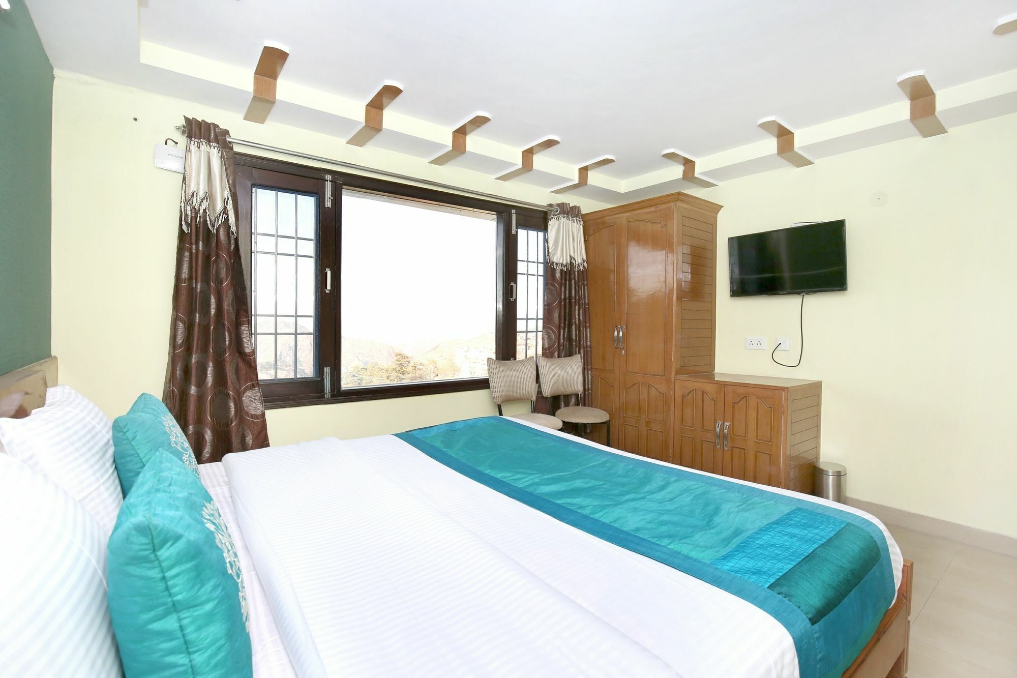 Apartment Oyo 10979 3bhk Hill View Kaithu