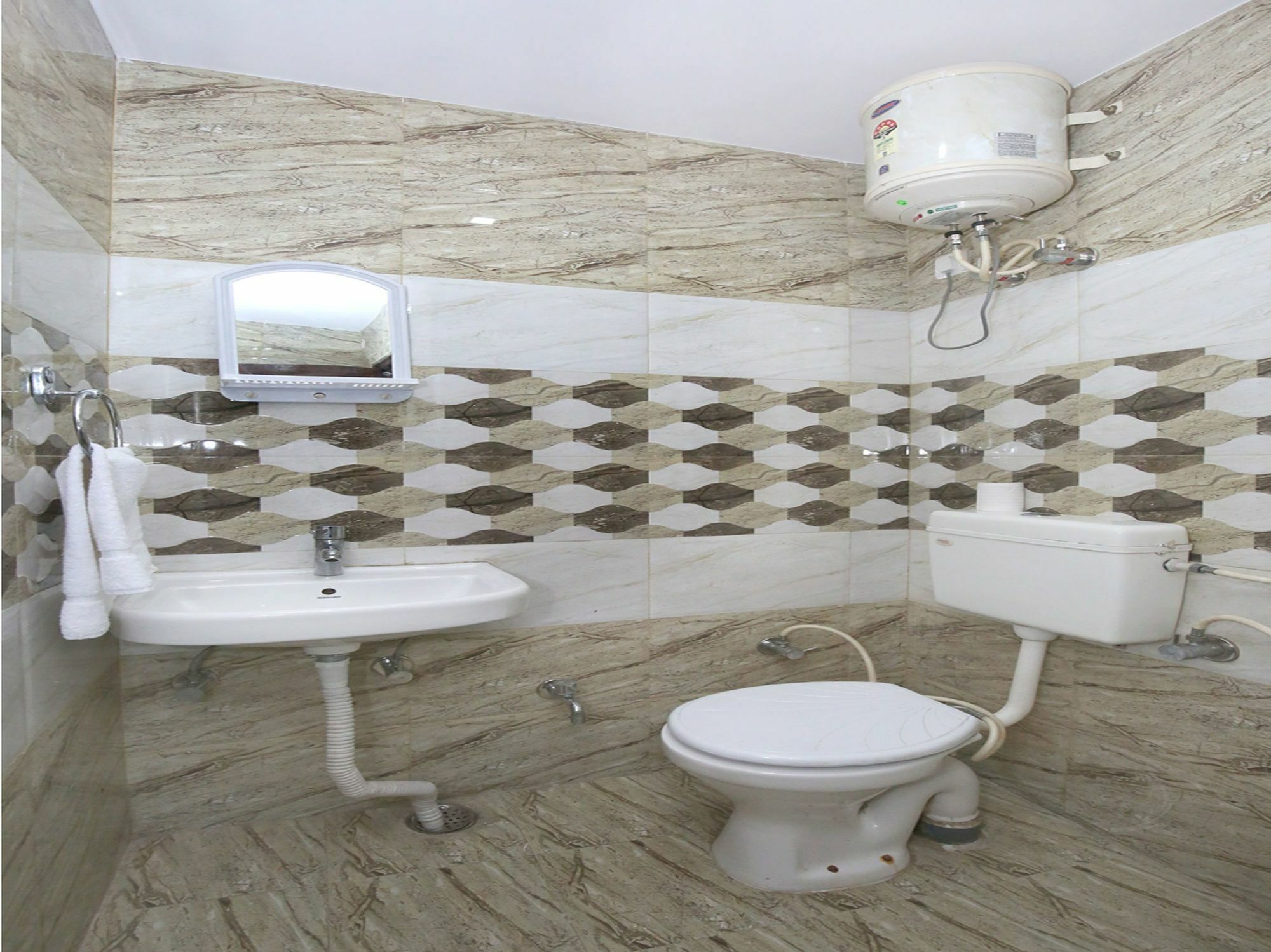 Modern 3bhk Sanjauli Market Apartment Shimla