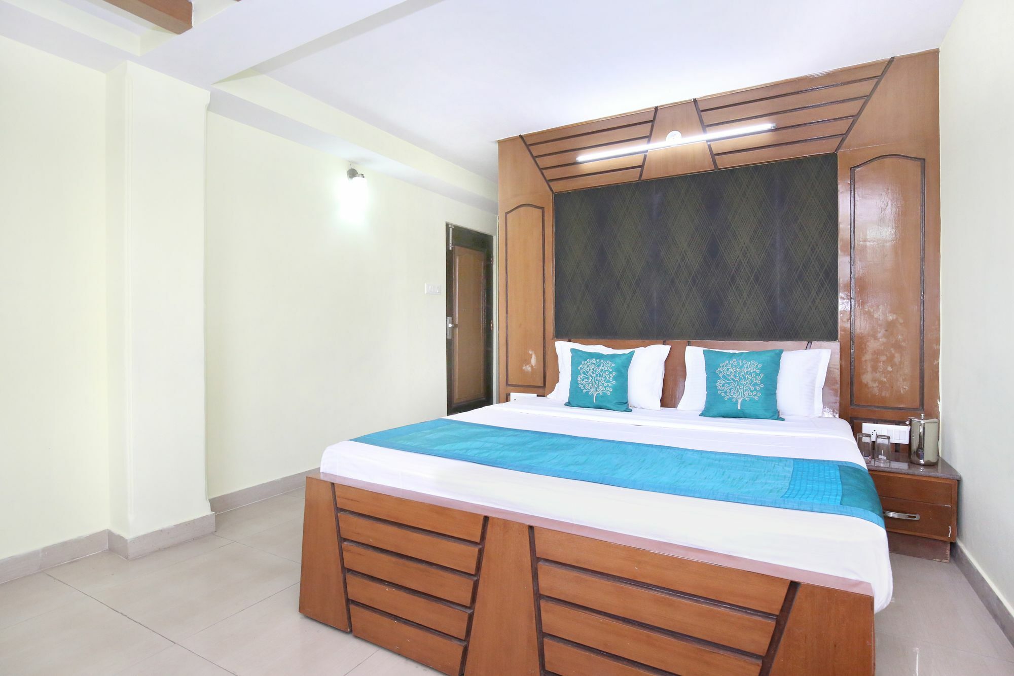 Apartment Oyo 10979 3bhk Hill View Kaithu