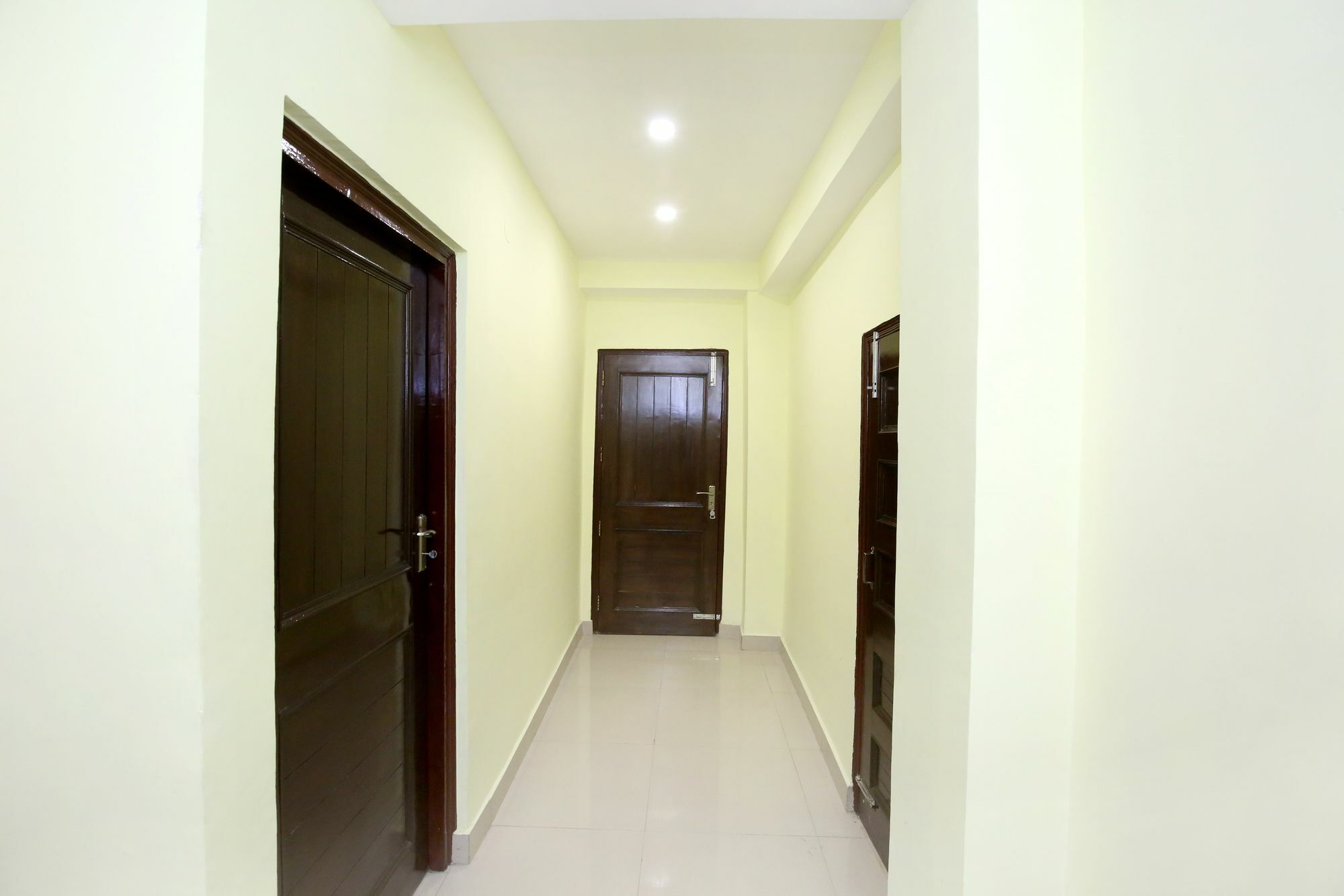 Modern 3bhk Sanjauli Market Apartment