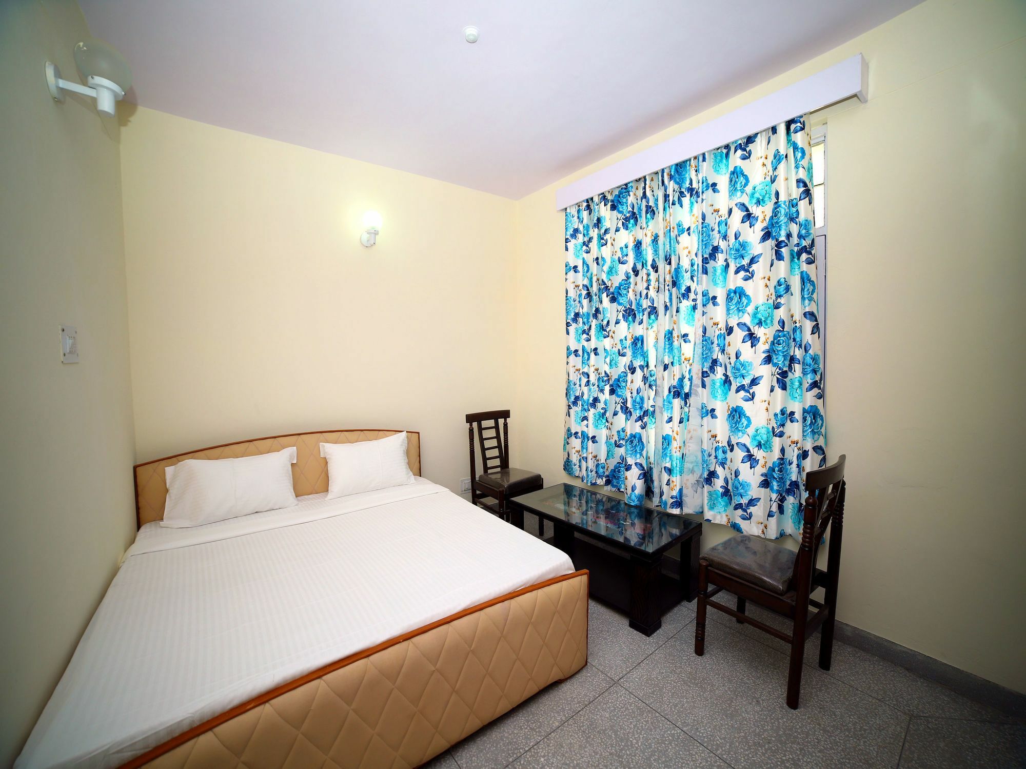 Oyo 12697 Valley View New