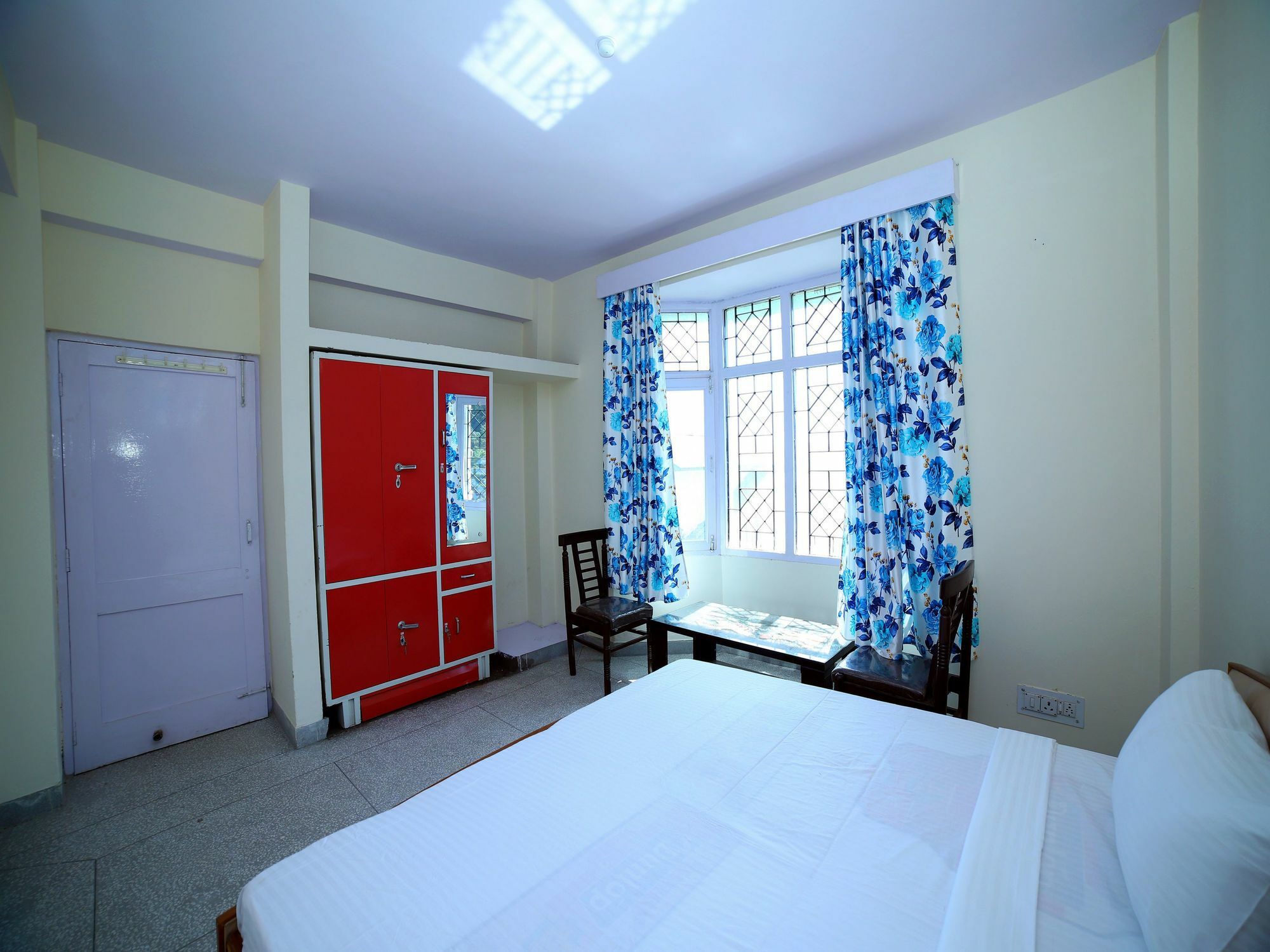 Oyo 12697 Valley View New Apartment *