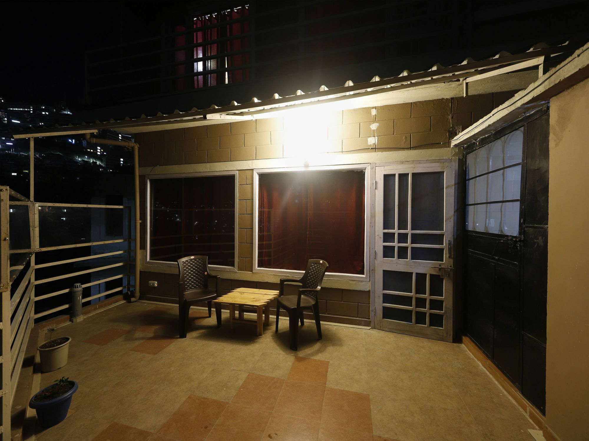 Apartment Oyo 13281 Boutique 3bhk Kasumpti