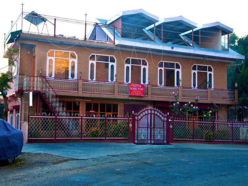 Homestay Oyo 14106 Exotic Hill View Shoghi Shimla