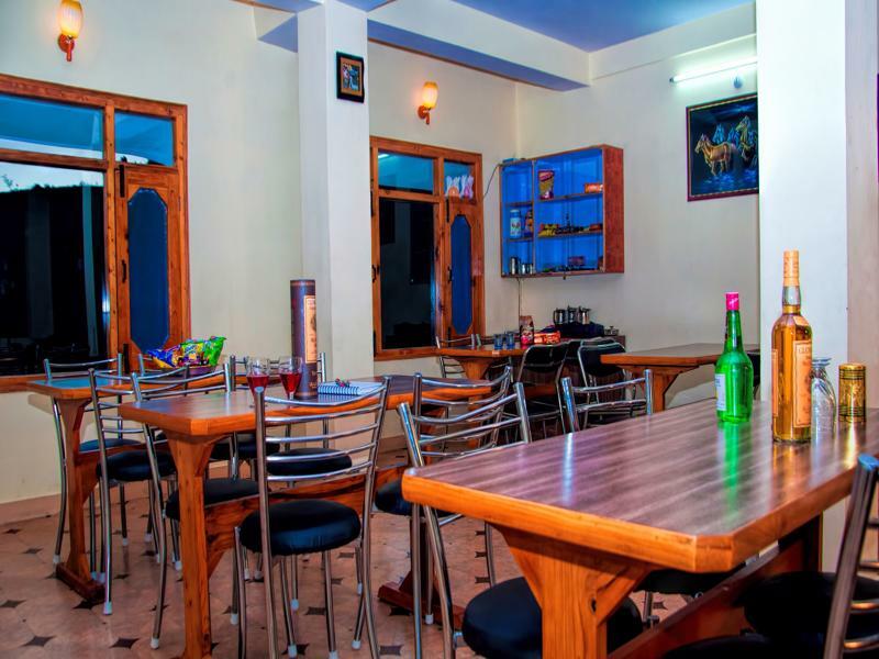 Oyo 14106 Exotic Hill View Shoghi Shimla