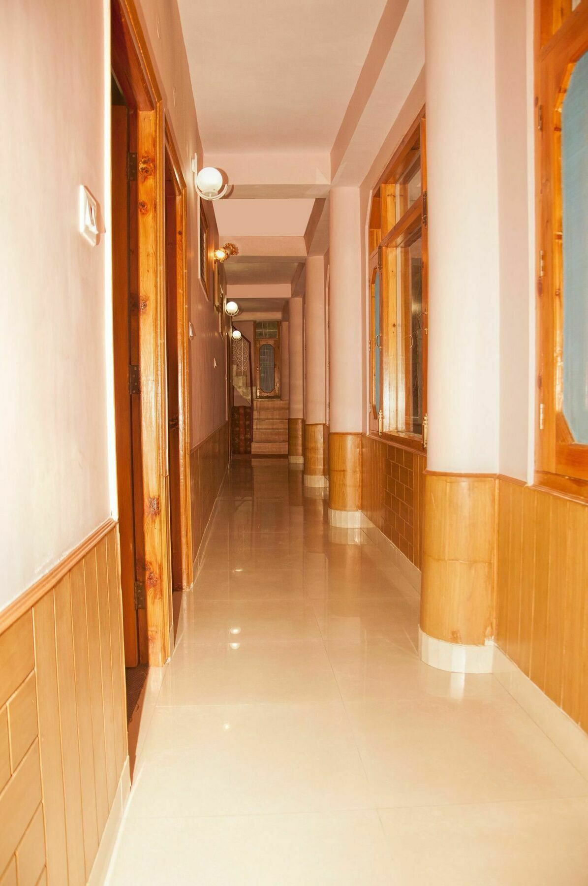Oyo 14106 Exotic Hill View Shoghi Homestay Shimla
