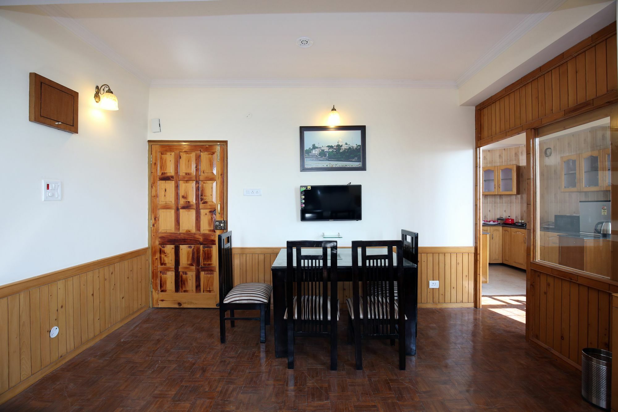 Apartment Oyo 10090 Hill View 4bhk Mehli Shimla