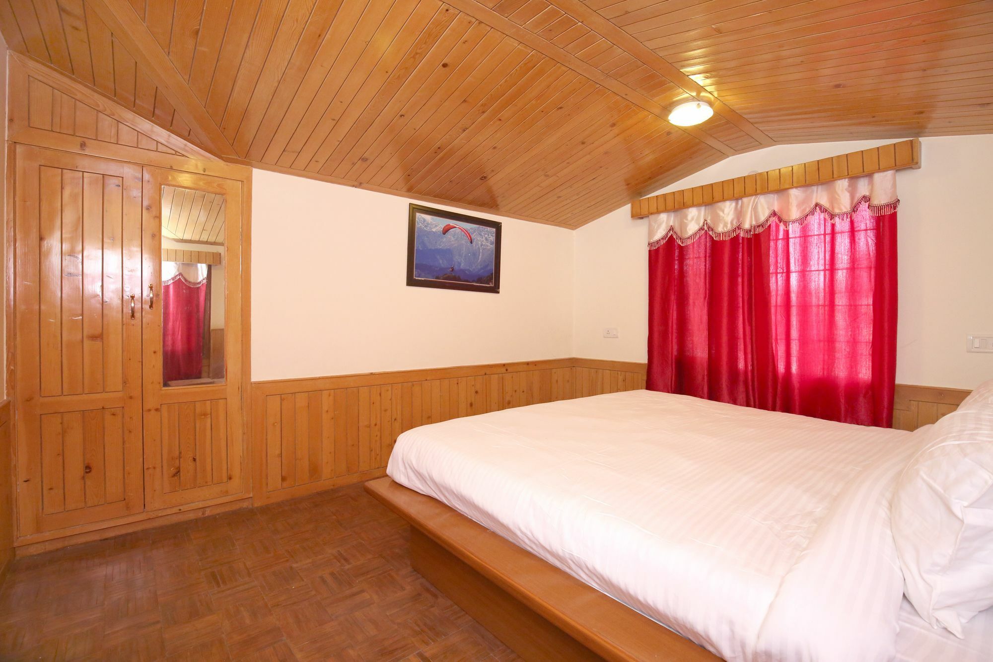 Oyo 10090 Hill View 4bhk Mehli *