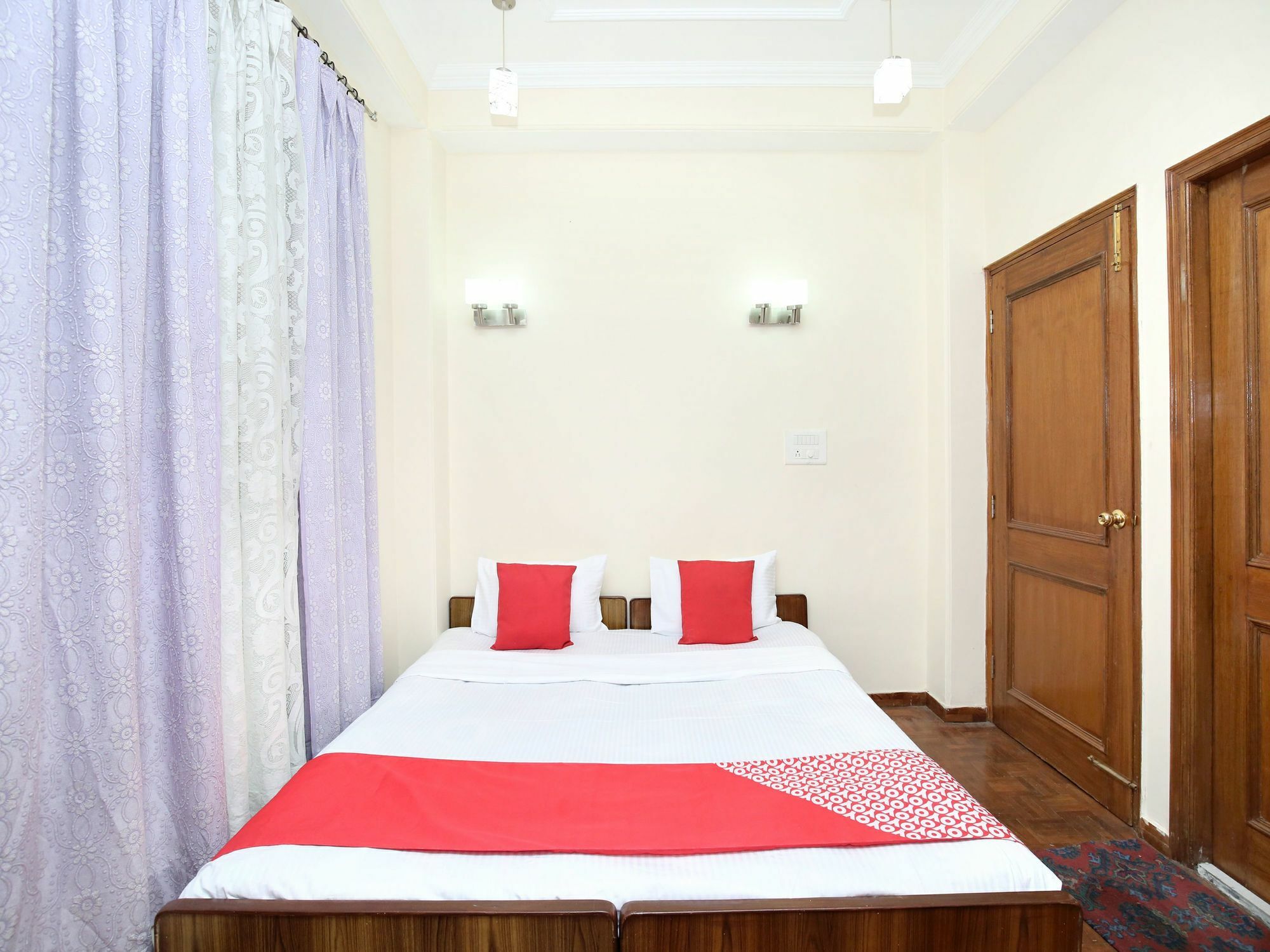 Oyo 14365 Modern Oak Apertement 2bhk Kachighati Apartment Shimla