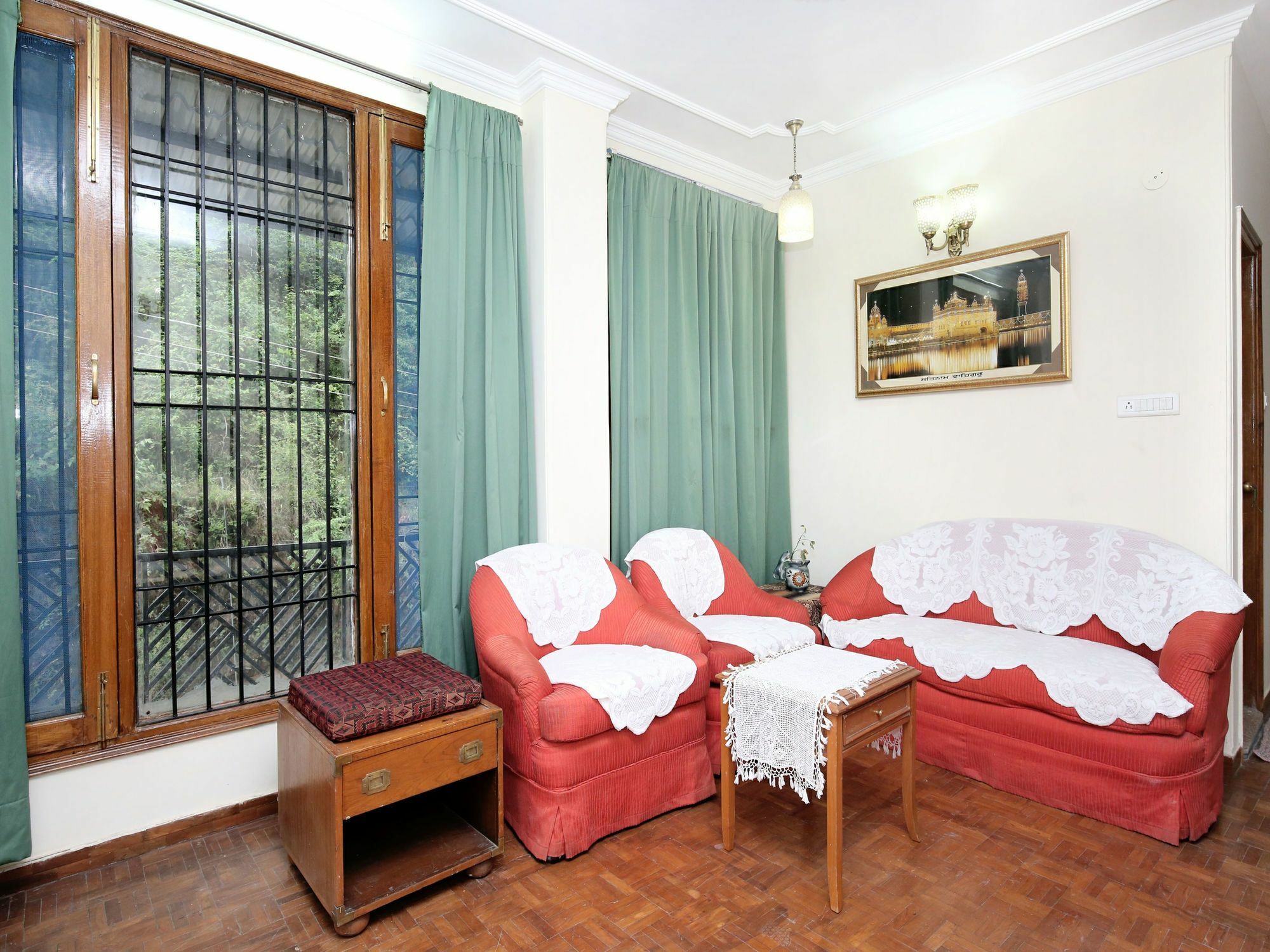 Oyo 14365 Modern Oak Apertement 2bhk Kachighati Shimla