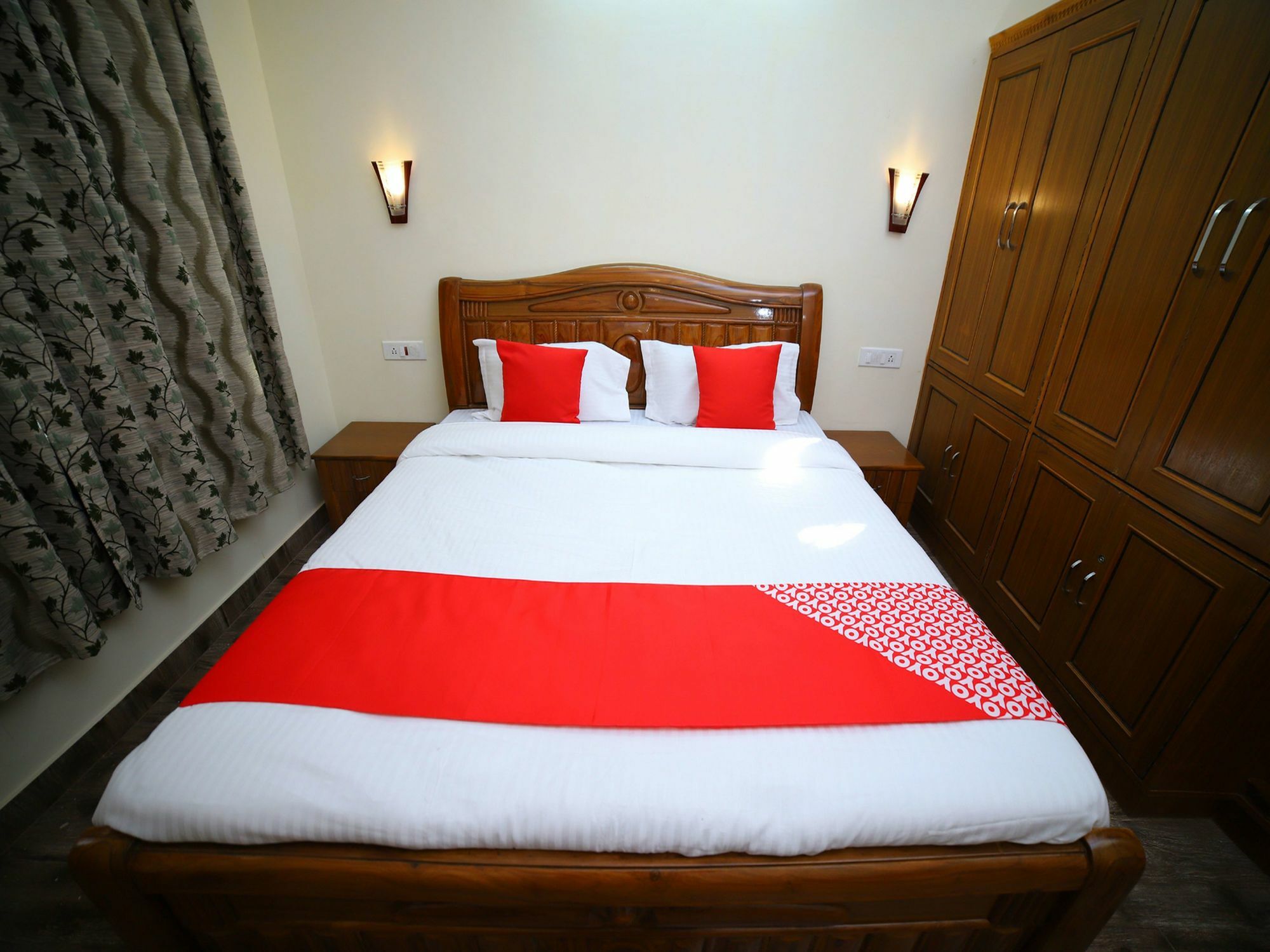 Apartment Woods 3bhk In New *