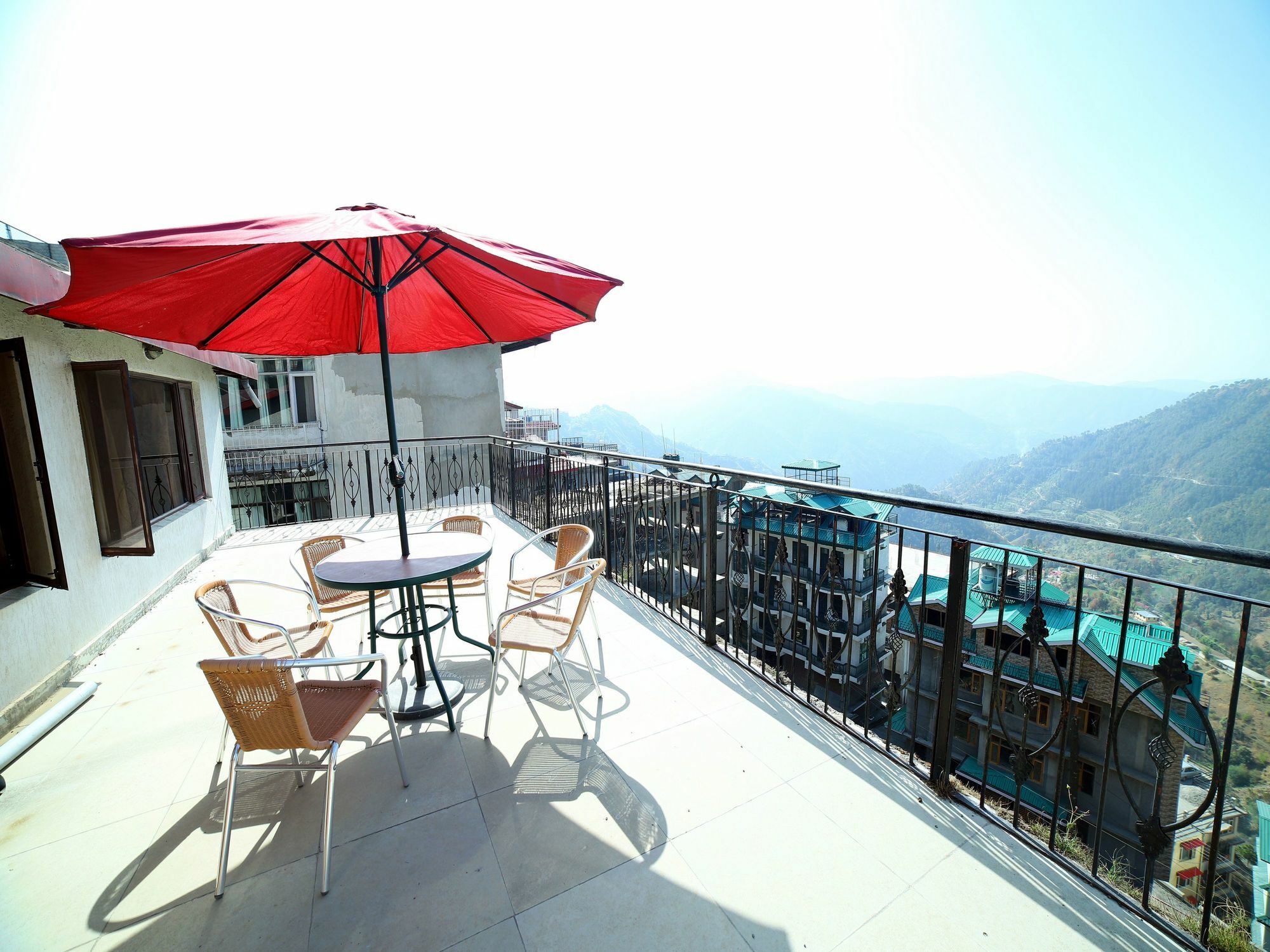 Oyo 13165 Valley View Mehali Apartment Shimla