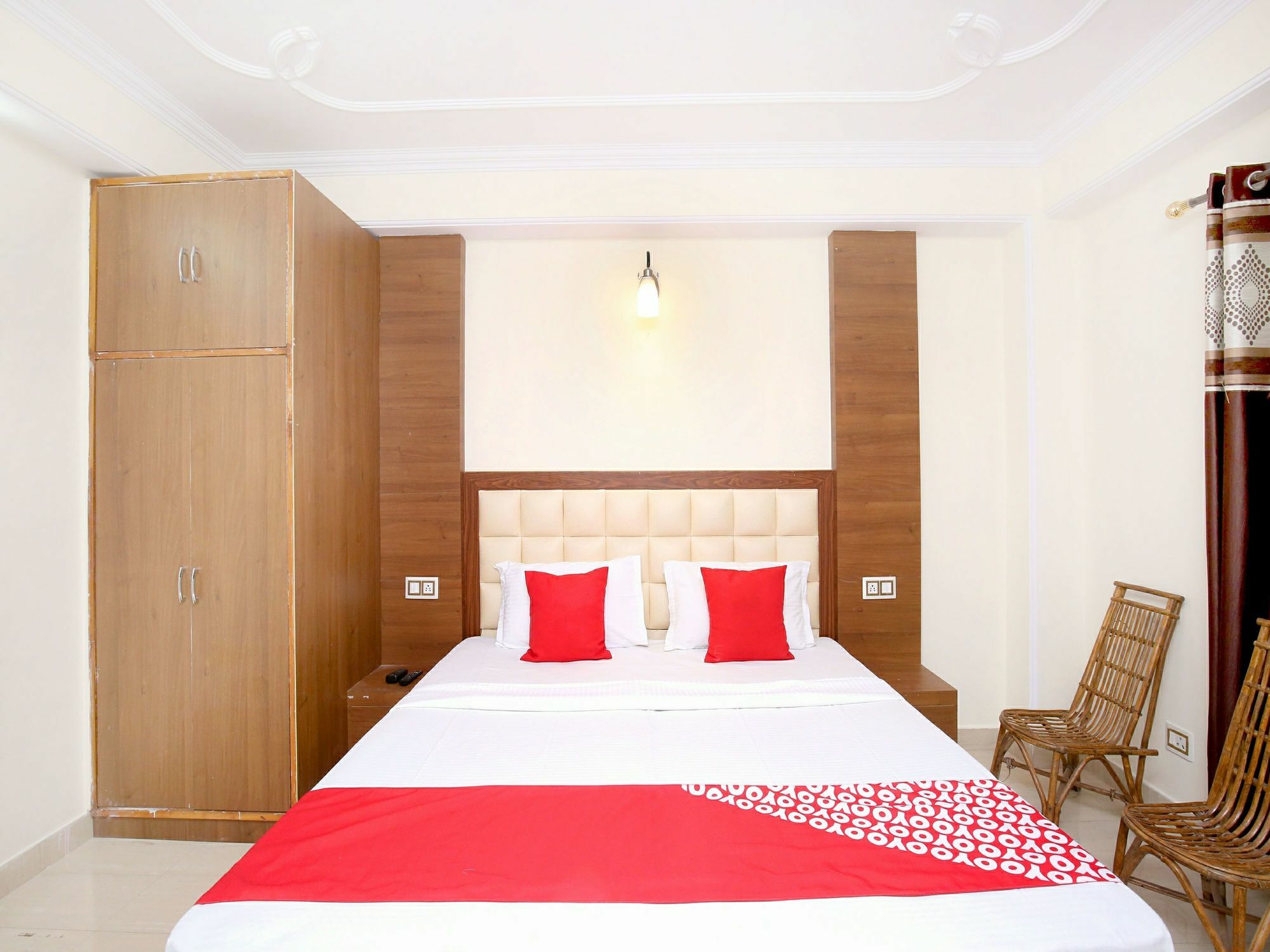 Oyo 13618 2bhk The Mystique Loft Tuttikandi Apartment Shimla