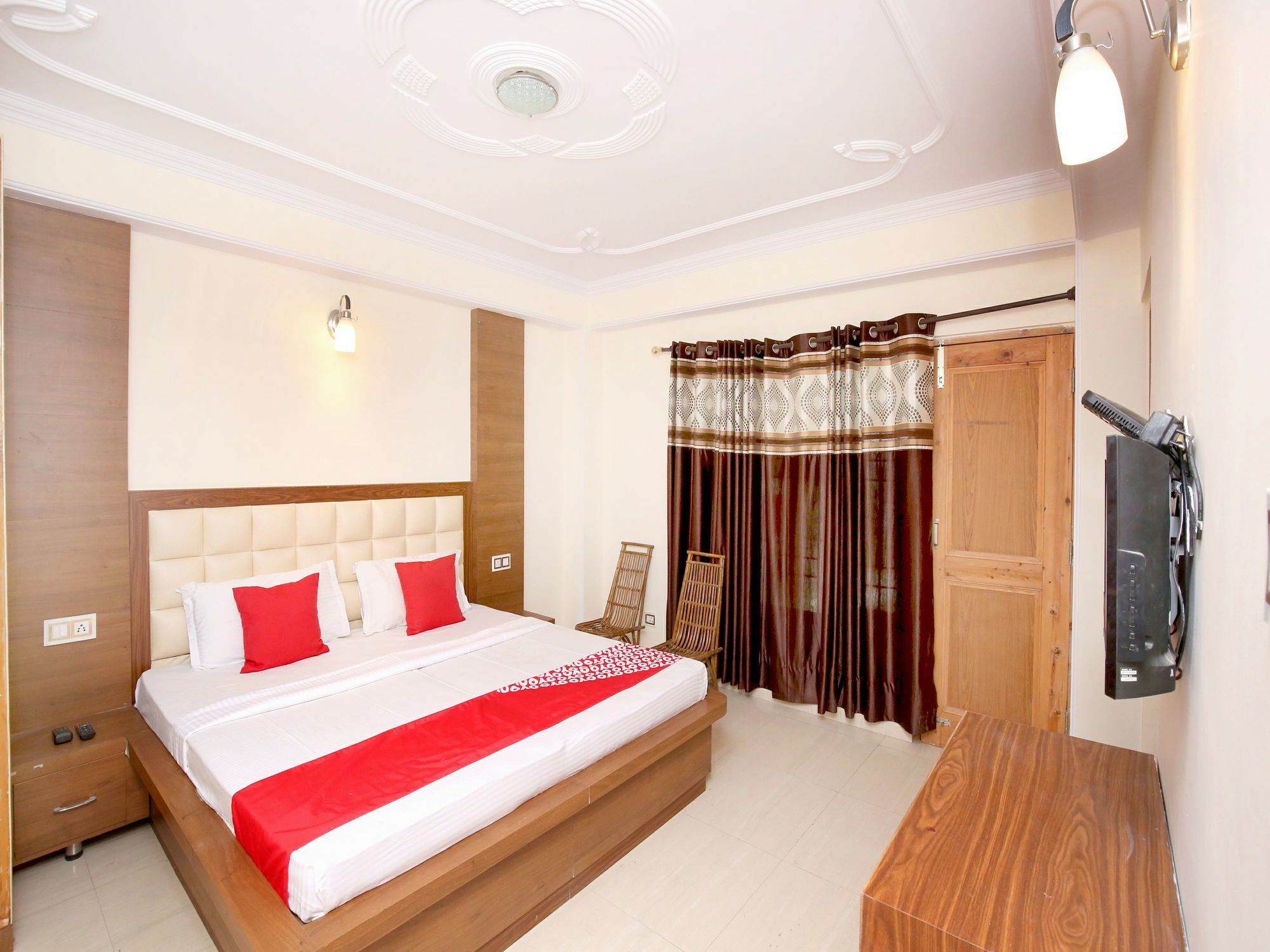 Oyo 13618 2bhk The Mystique Loft Tuttikandi