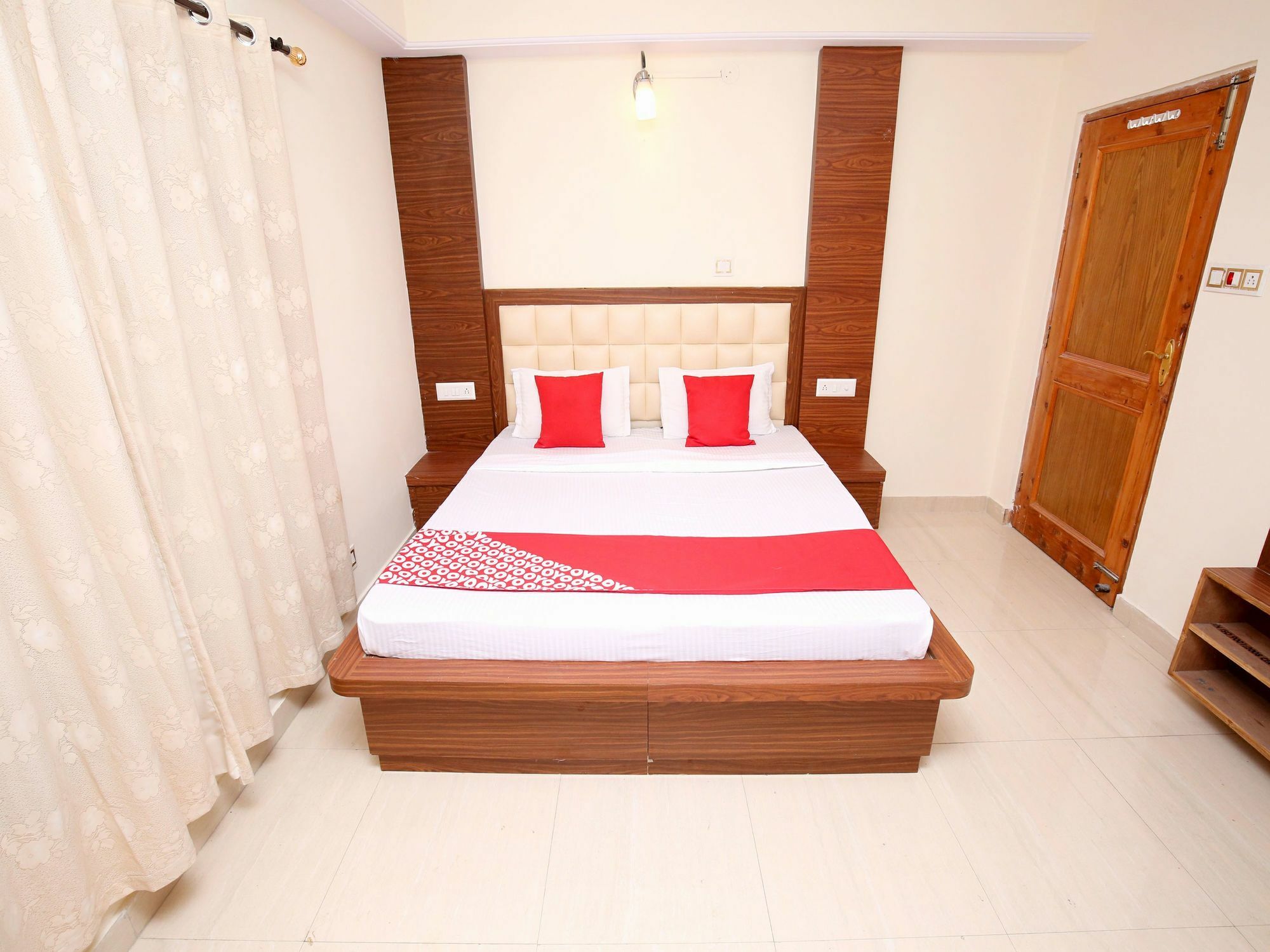 Oyo 13618 2bhk The Mystique Loft Tuttikandi * Shimla