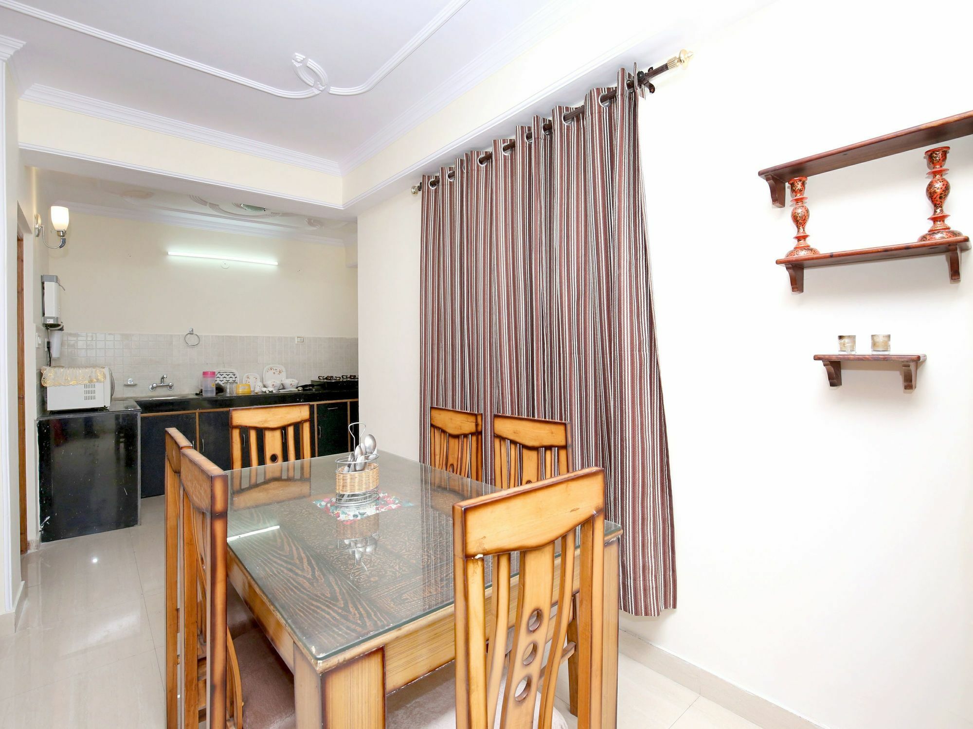 Oyo 13618 2bhk The Mystique Loft Tuttikandi Shimla