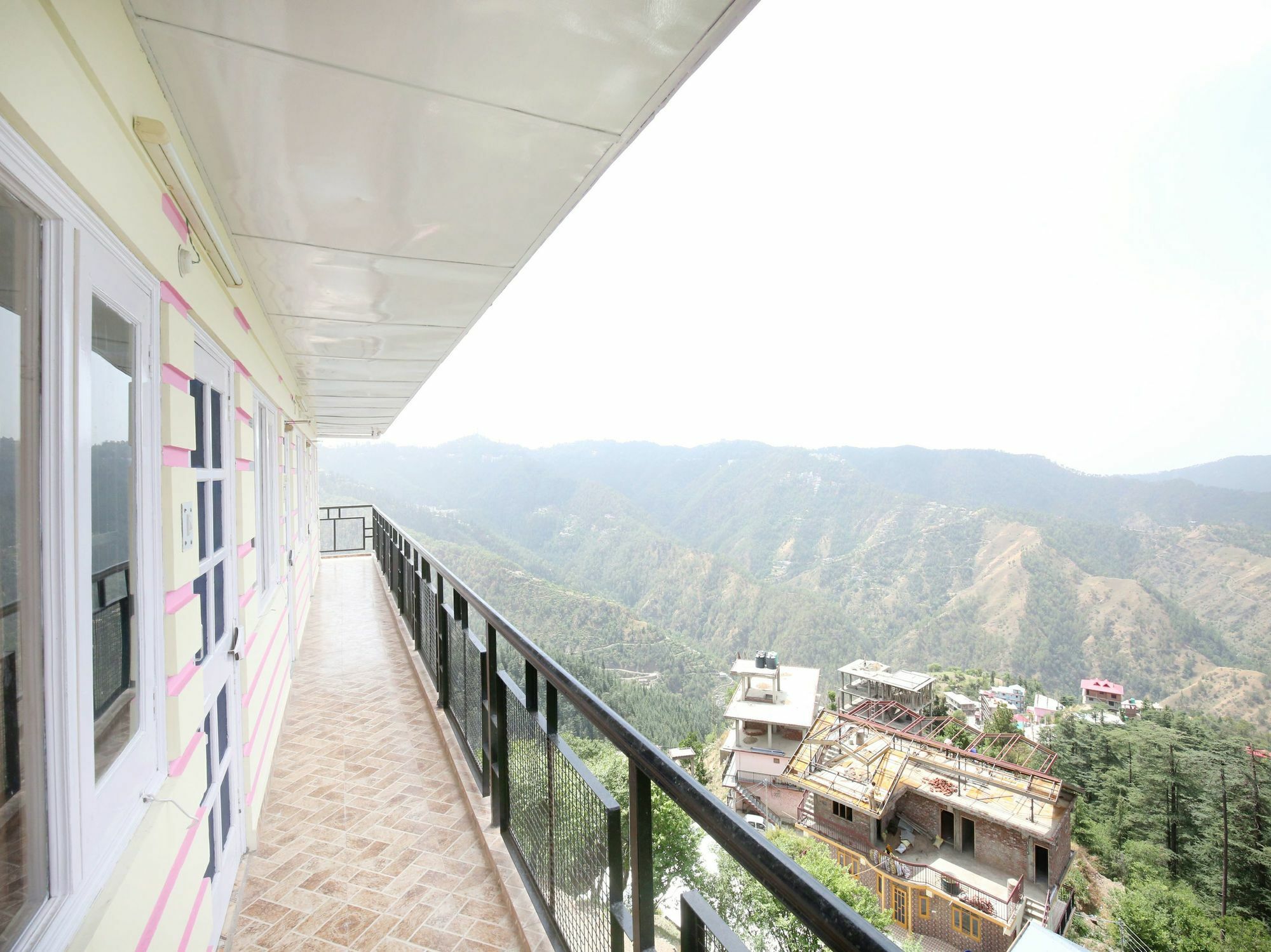 Apartment Oyo 13921 Valley View Near Kamyana *