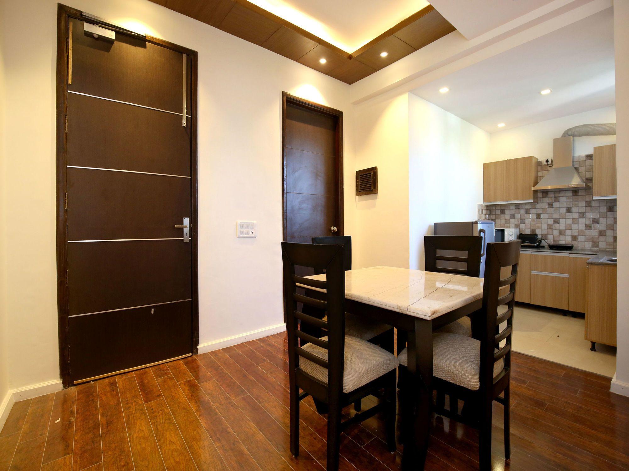 Hotel Oyo 9895 Valley View 1bhk Bharari