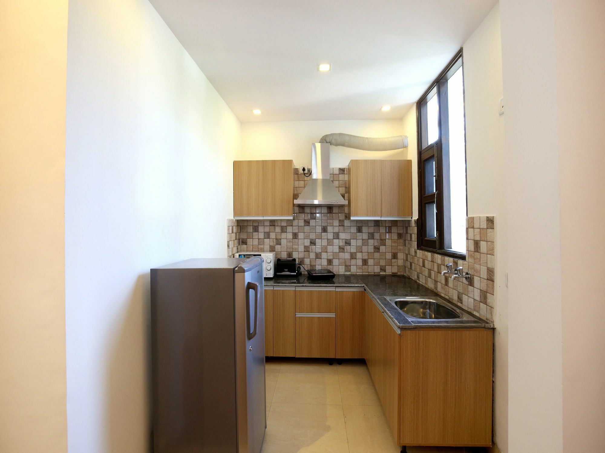 Oyo 9895 Valley View 1bhk Bharari Hotel 3*
