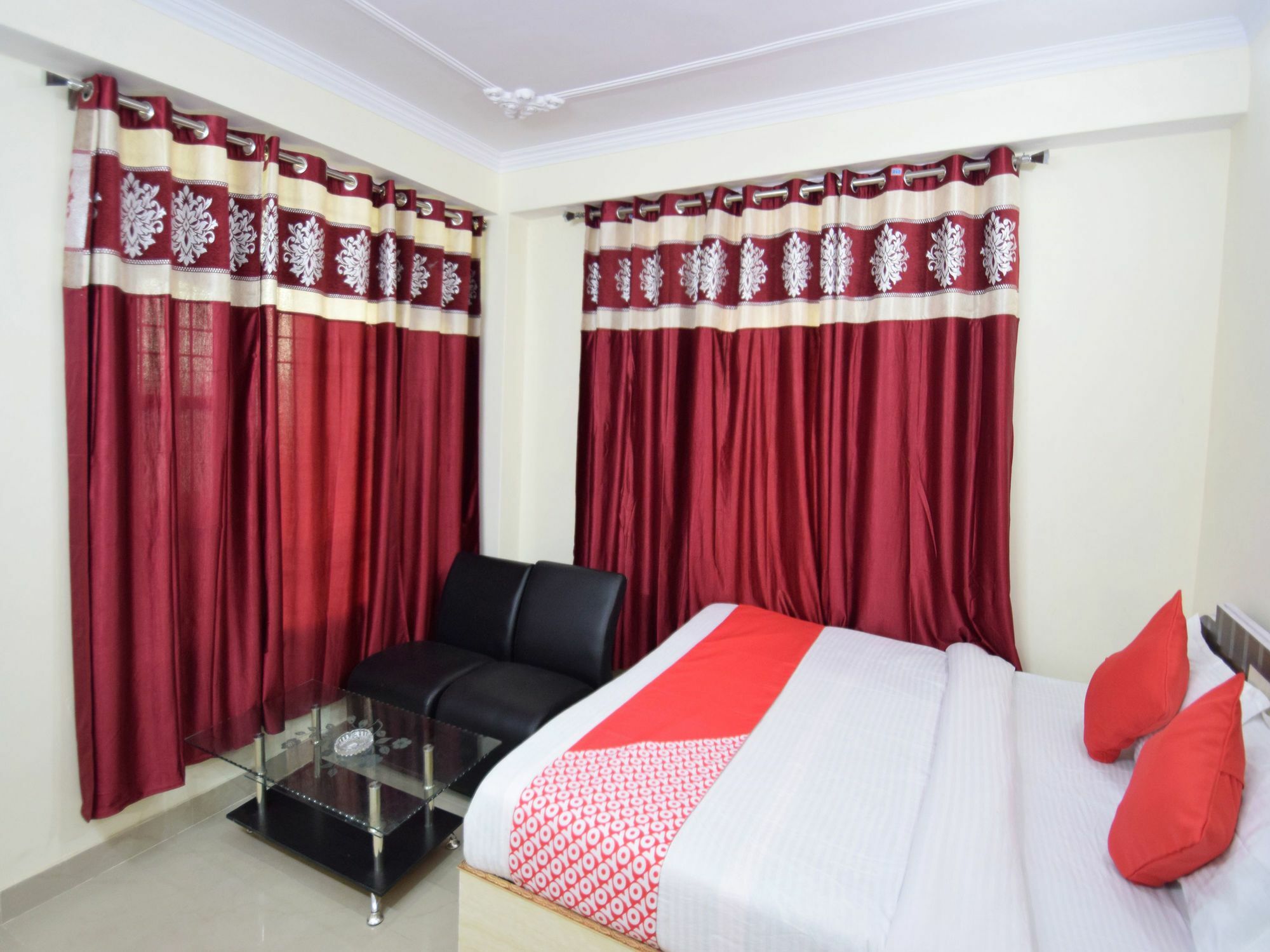 Oyo 11658 2bhk Mountain View Sec 4 New Apartment Shimla