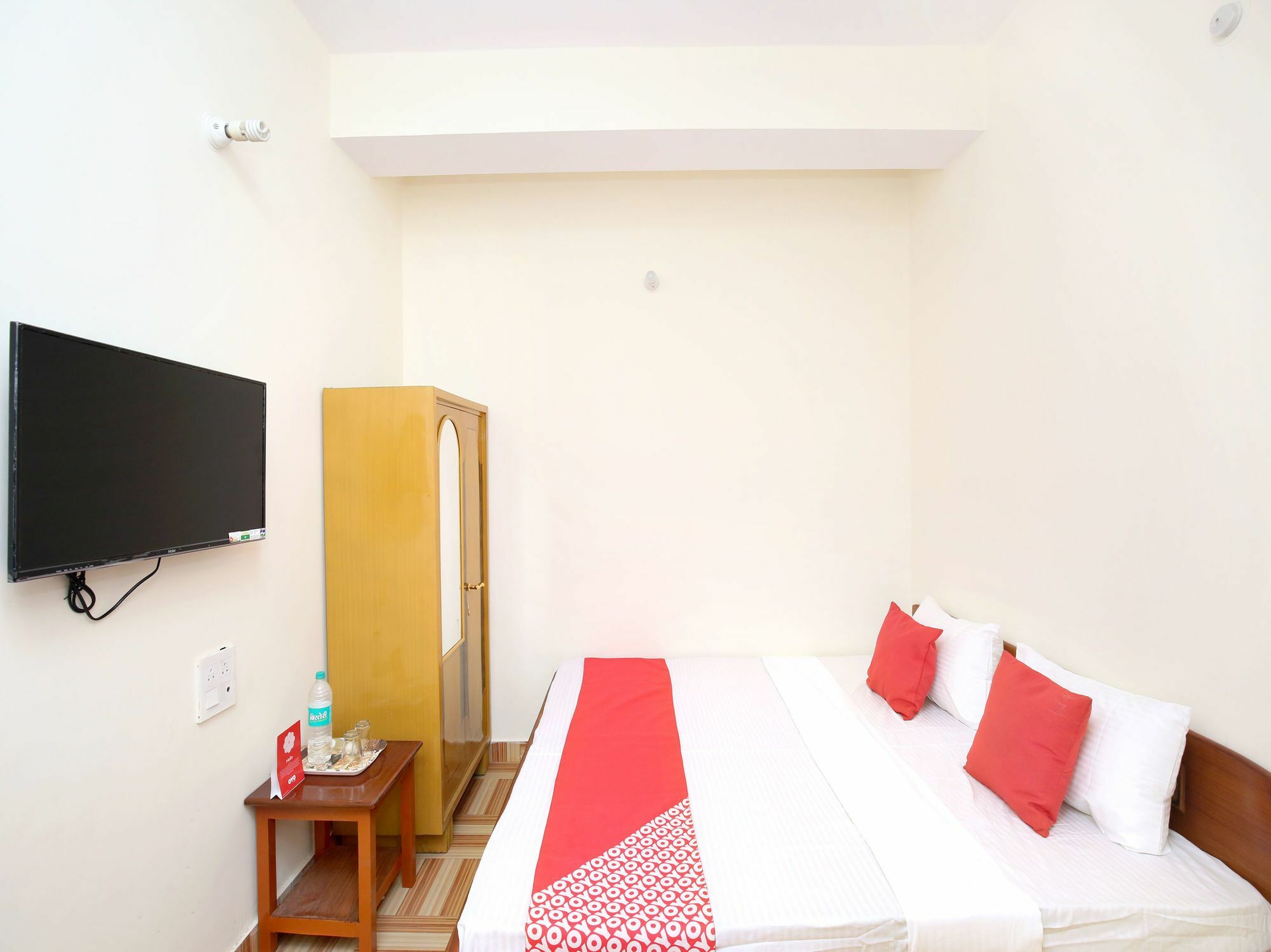 Apartment Pine Forest View 1rk In Bharari *