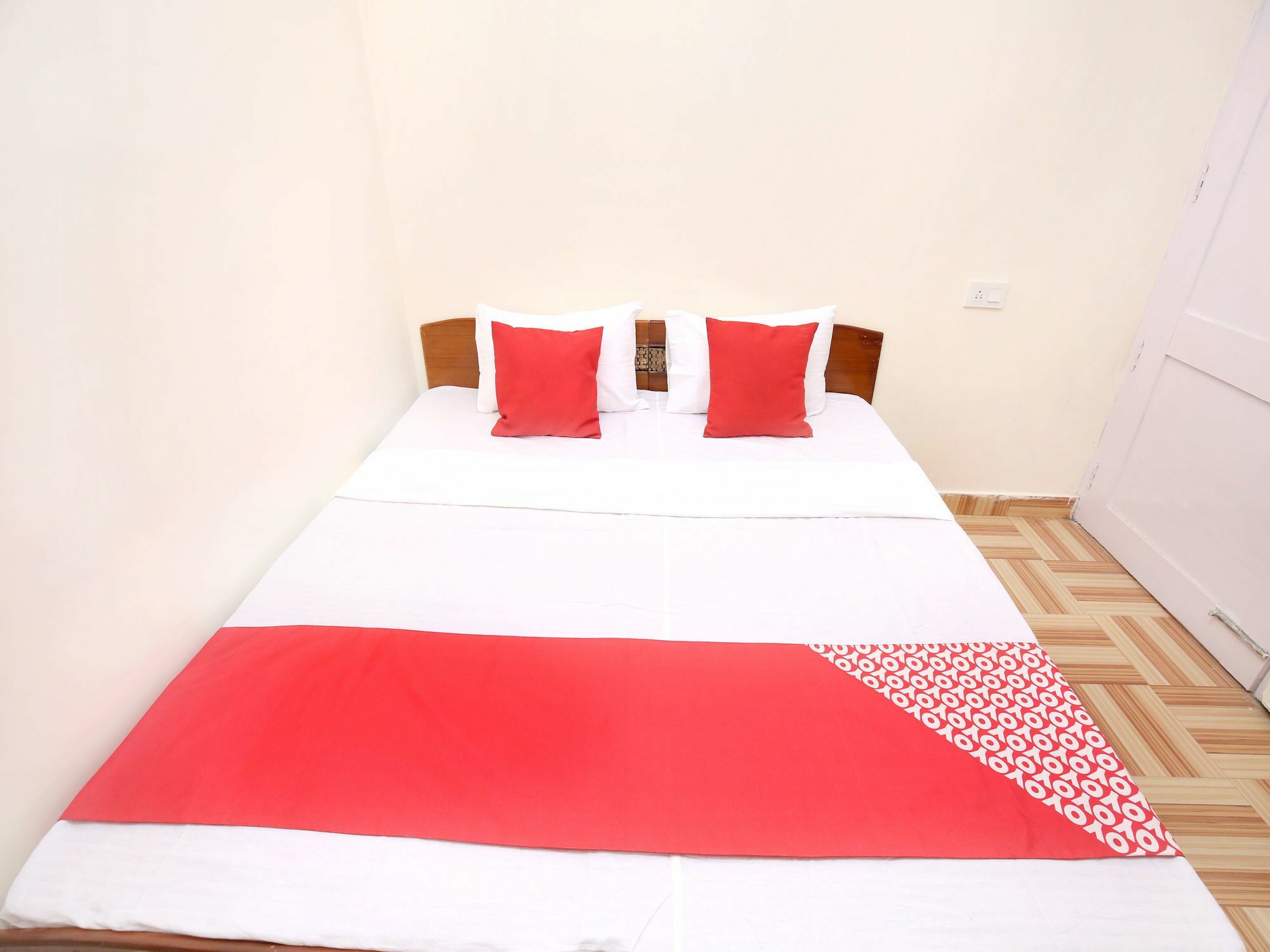 Apartment Pine Forest View 1rk In Bharari Shimla