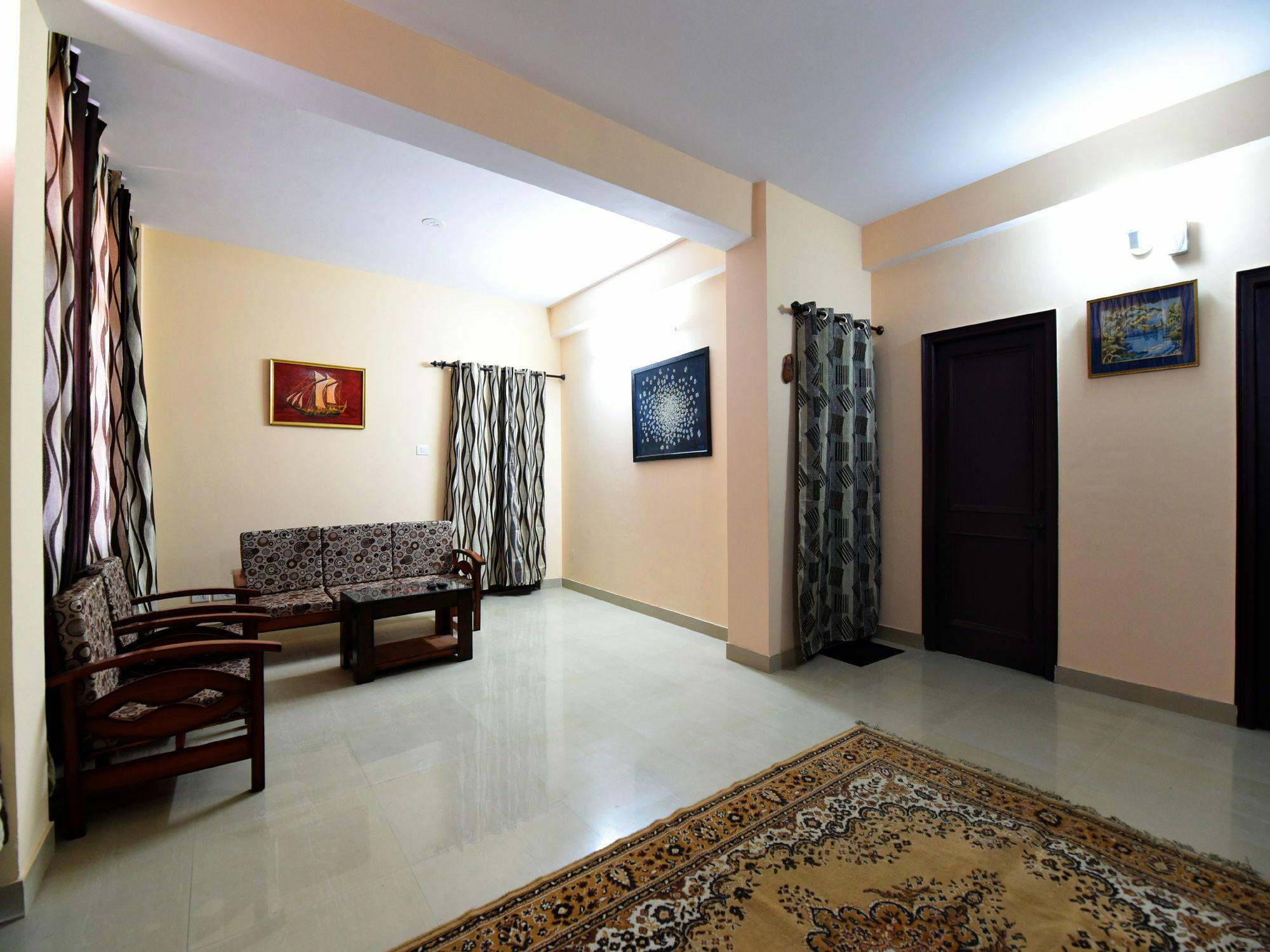 Oyo 14122 Modern 2bhk Hills View Himuda Colony Kasumptti