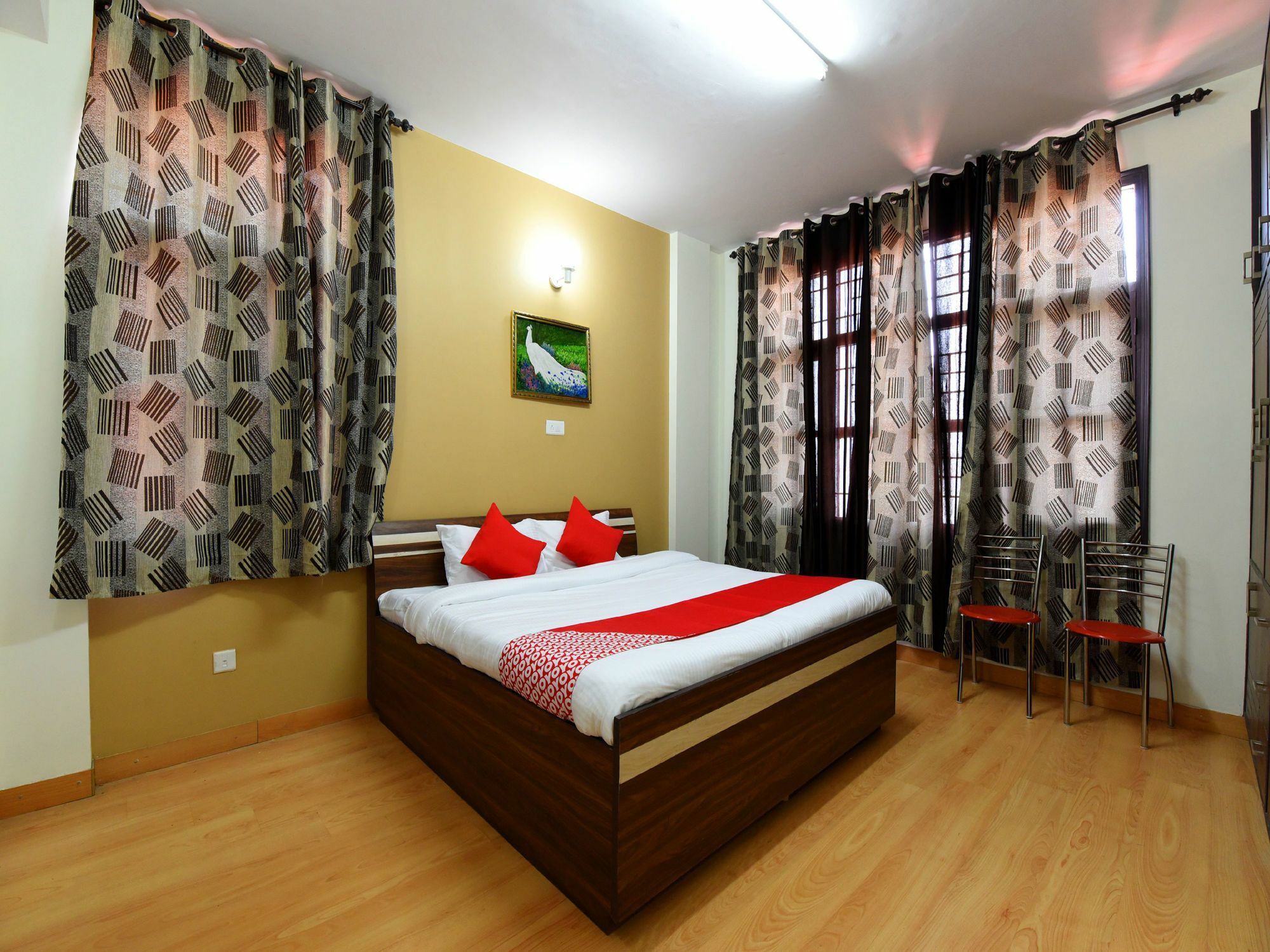 Oyo 14122 Modern 2bhk Hills View Himuda Colony Kasumptti *