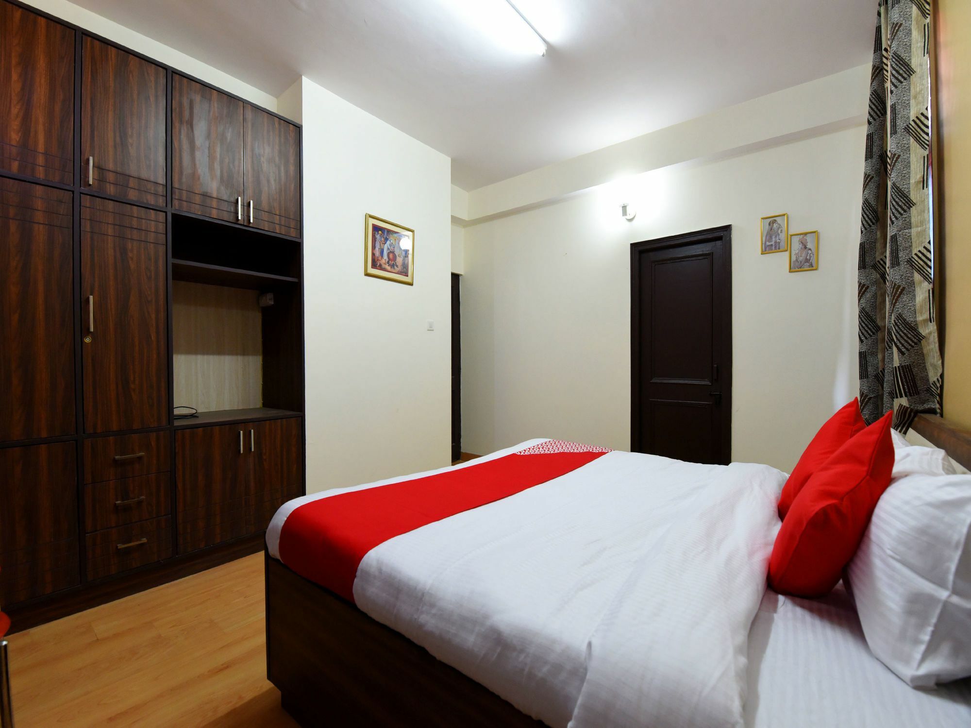 Oyo 14122 Modern 2bhk Hills View Himuda Colony Kasumptti Apartment