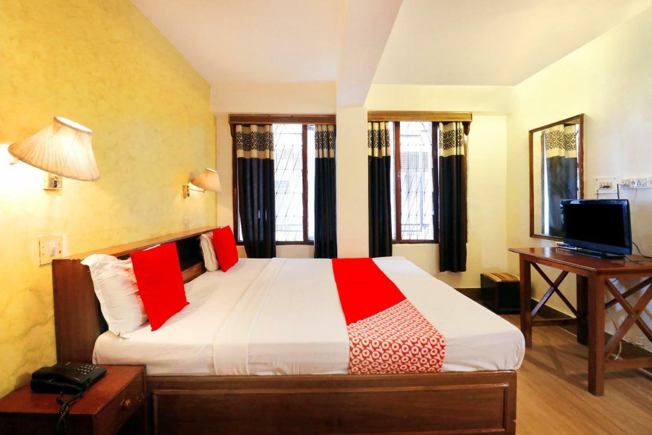 Oyo 45337 Woodland Hotel