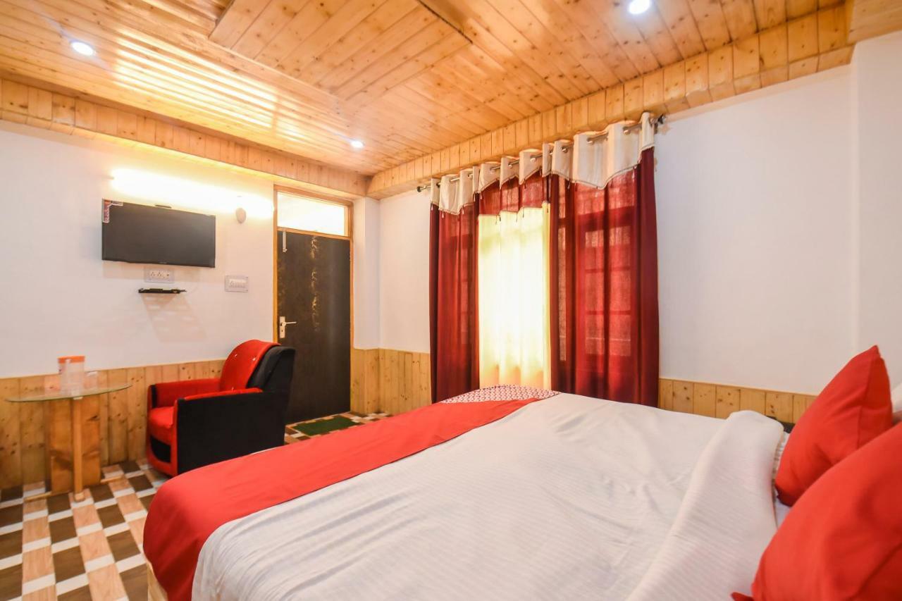 Hotel Oyo 14202 Rajinder Regency 3*