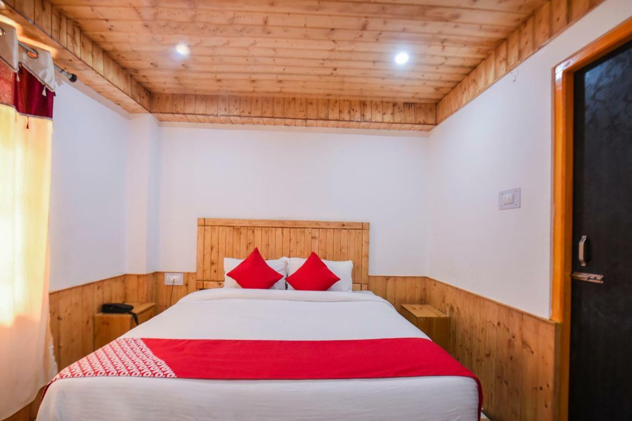 Hotel Oyo 14202 Rajinder Regency 3*
