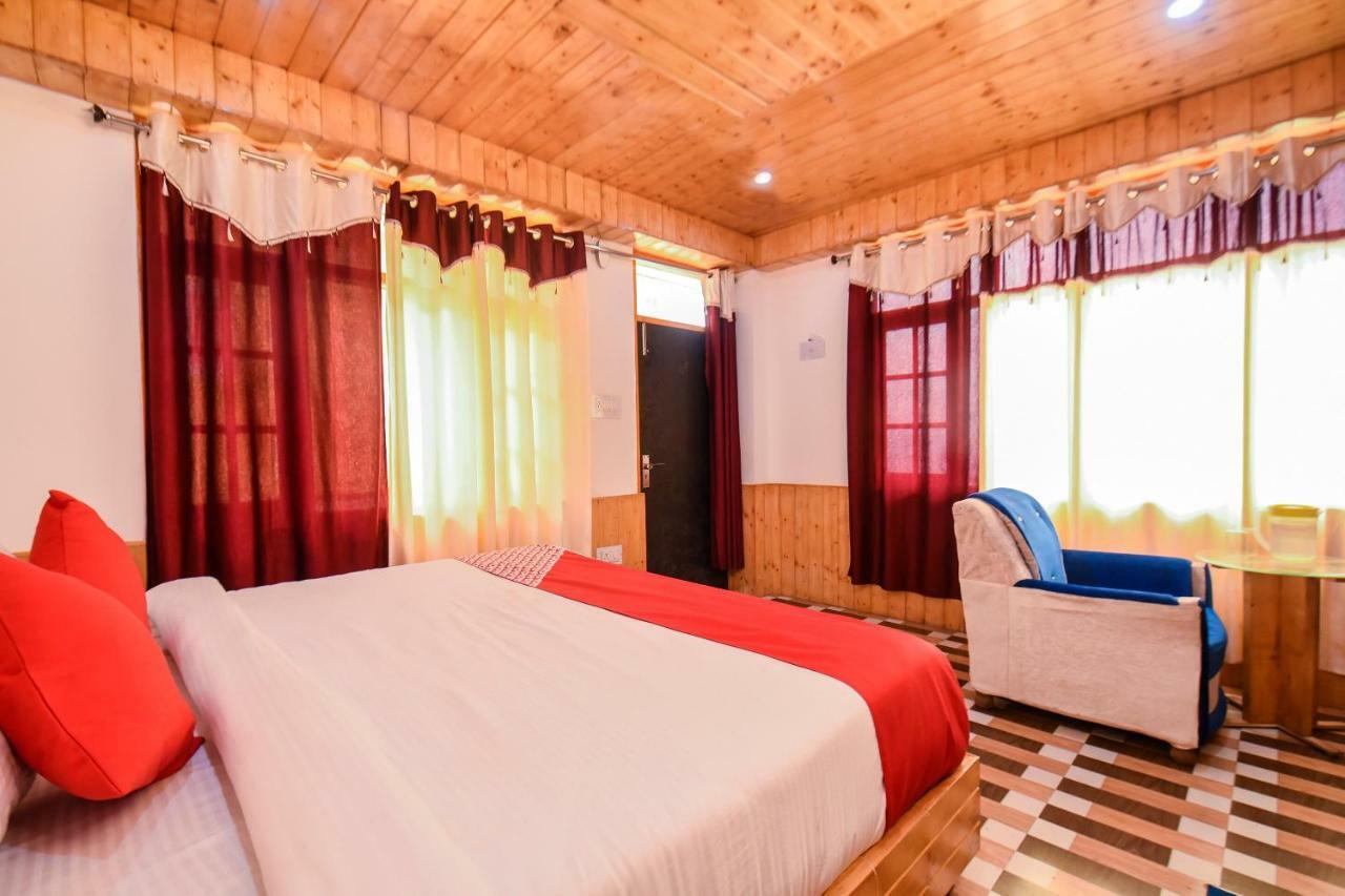 Oyo 14202 Rajinder Regency Shimla