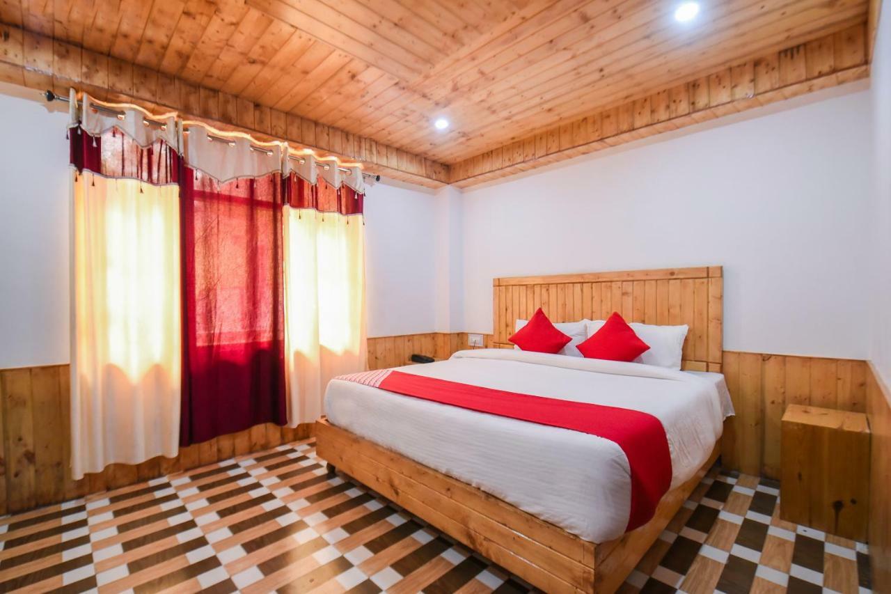 Hotel Oyo 14202 Rajinder Regency