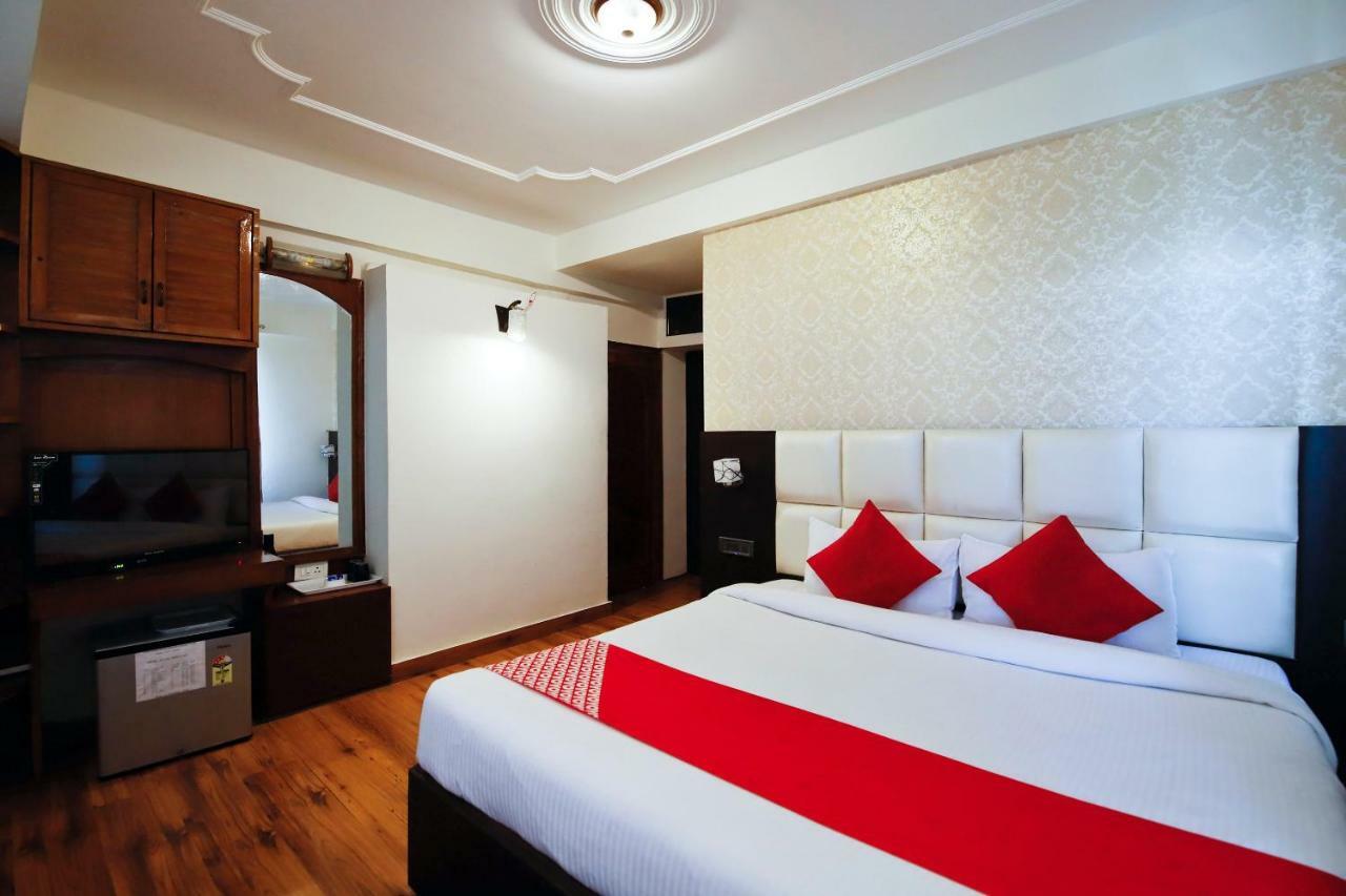 Hotel Oyo 19679 Palace 3*