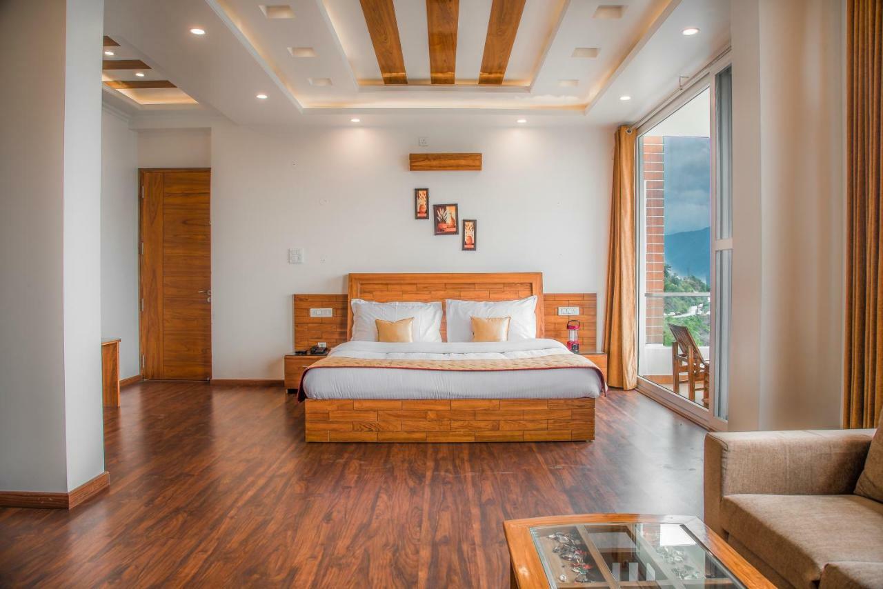 Homestay The White Haven