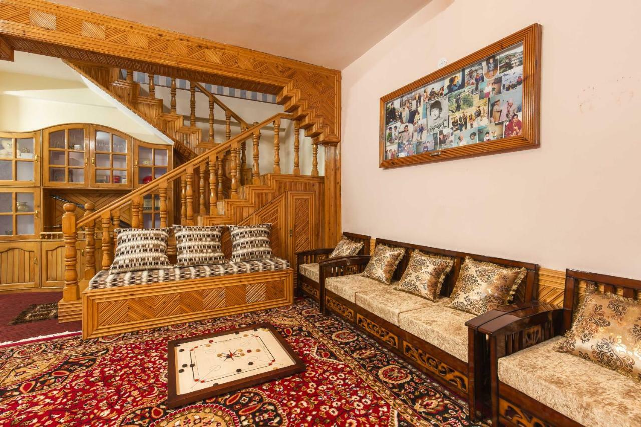 Homestay Zostel Homes Kotkhai