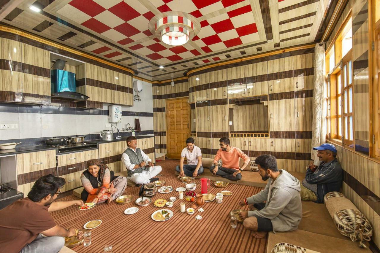 Zostel Homes Kotkhai * Shimla