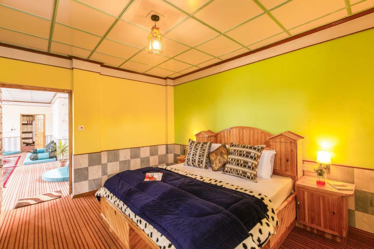 Zostel Homes Kotkhai Homestay *