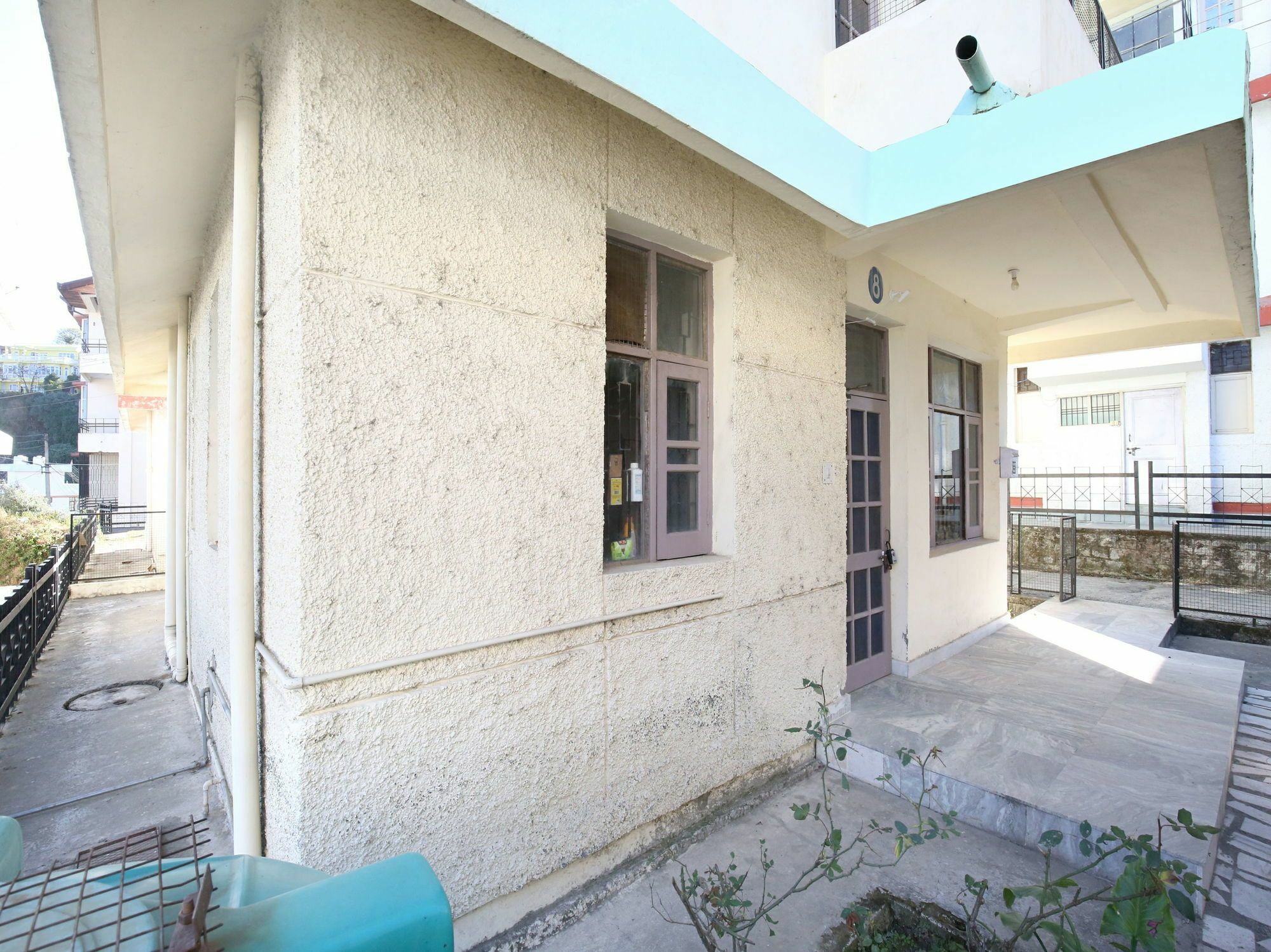 Apartment Elegant 3bhk Abode In Shoghi,